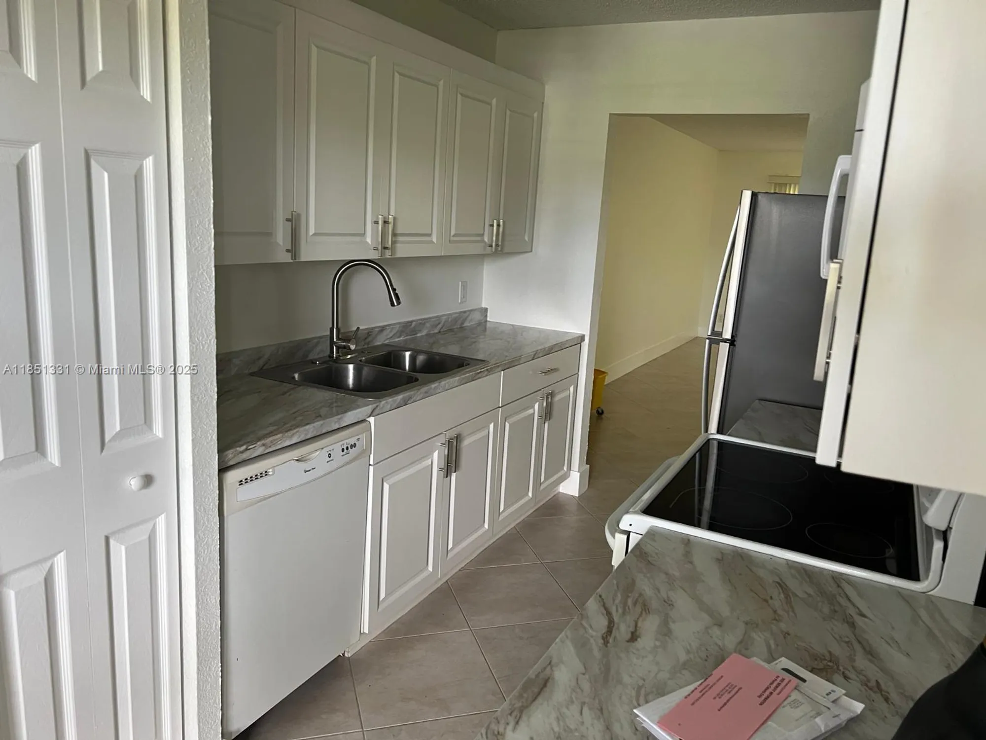 Property Slideshow image 14 of 56 | 1400 sw 124th ter 109q, Pembroke Pines, FL, 33027