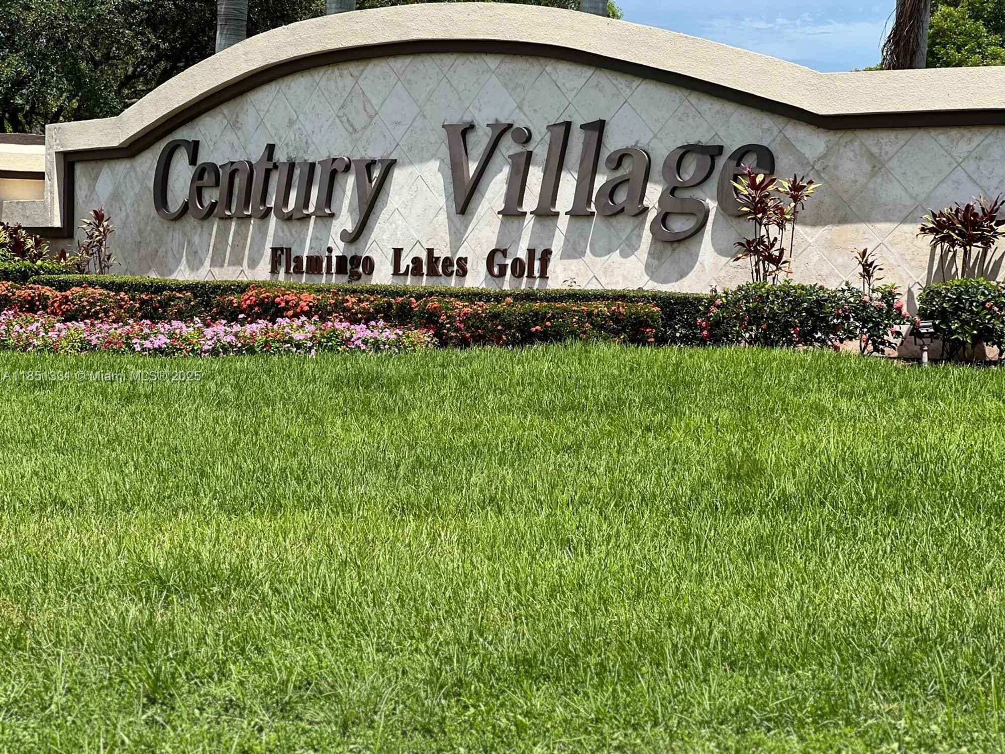 Property Slideshow image 1 of 56 | 1400 sw 124th ter 109q, Pembroke Pines, FL, 33027