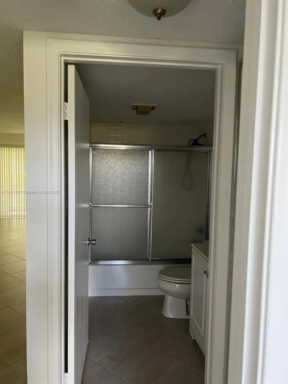 Property Slideshow image 11 of 56 | 1400 sw 124th ter 109q, Pembroke Pines, FL, 33027