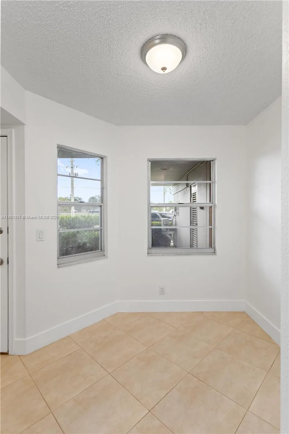Property Slideshow image 24 of 56 | 1400 sw 124th ter 109q, Pembroke Pines, FL, 33027
