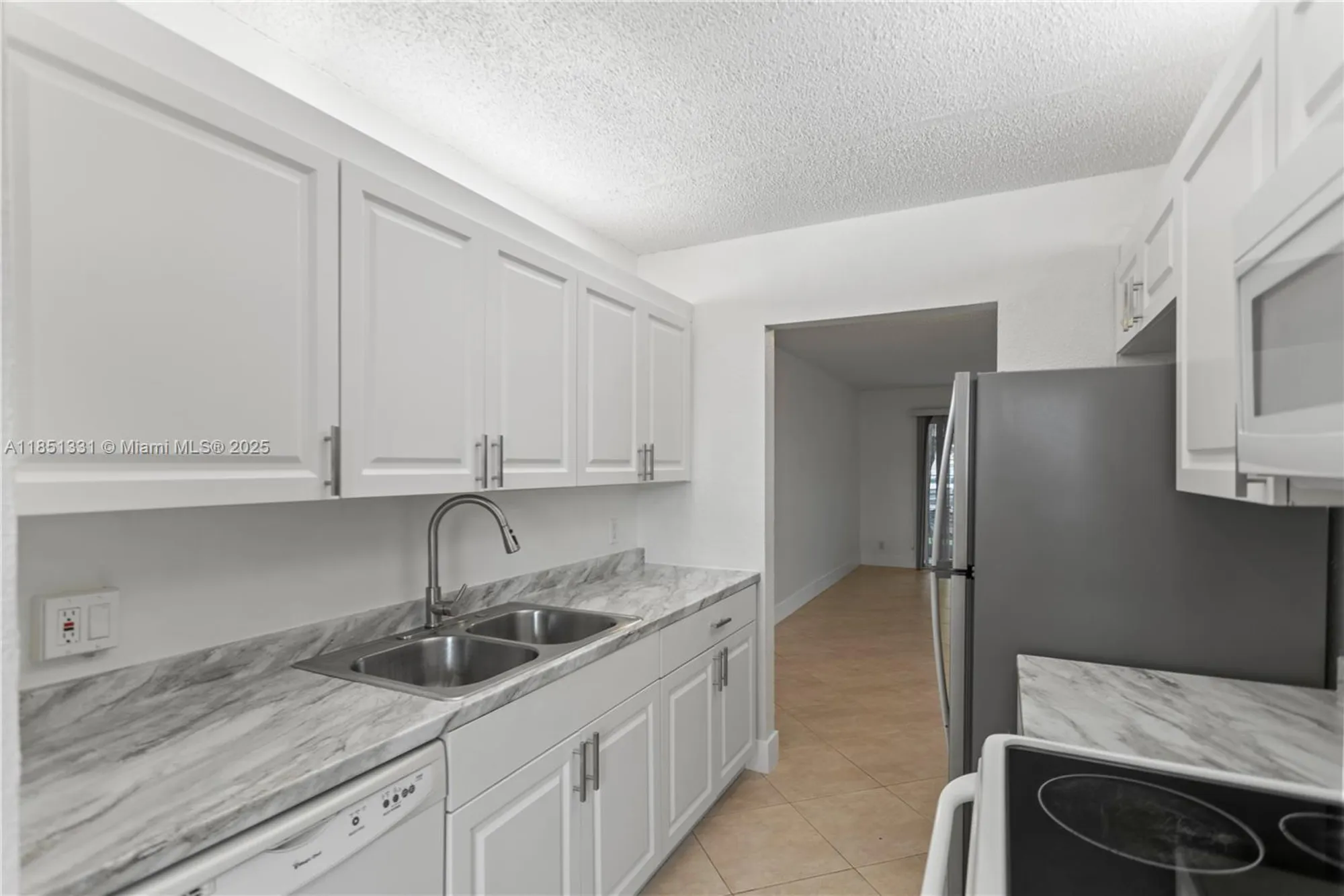 Property Slideshow image 22 of 56 | 1400 sw 124th ter 109q, Pembroke Pines, FL, 33027