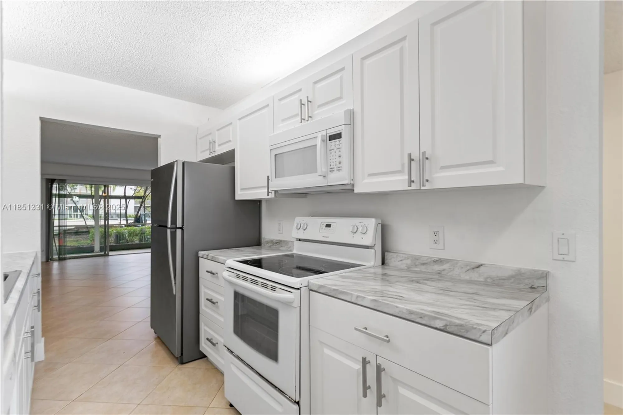 Property Slideshow image 23 of 56 | 1400 sw 124th ter 109q, Pembroke Pines, FL, 33027