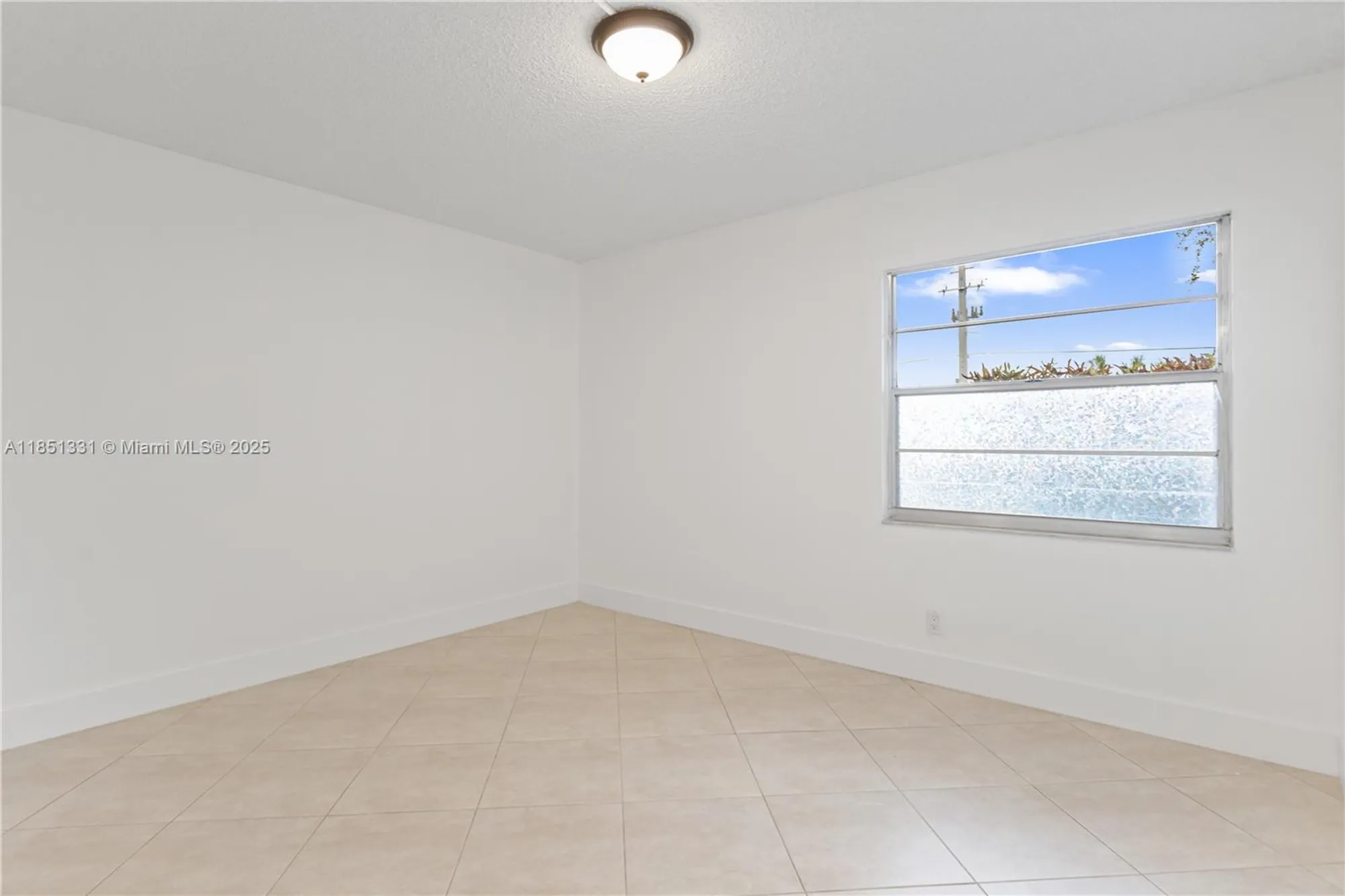 Property Slideshow image 30 of 56 | 1400 sw 124th ter 109q, Pembroke Pines, FL, 33027