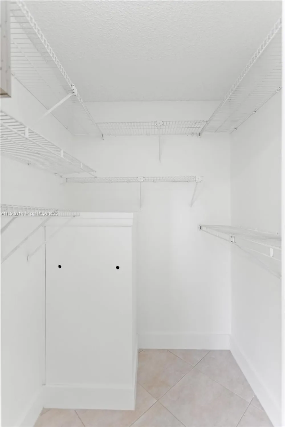 Property Slideshow image 32 of 56 | 1400 sw 124th ter 109q, Pembroke Pines, FL, 33027