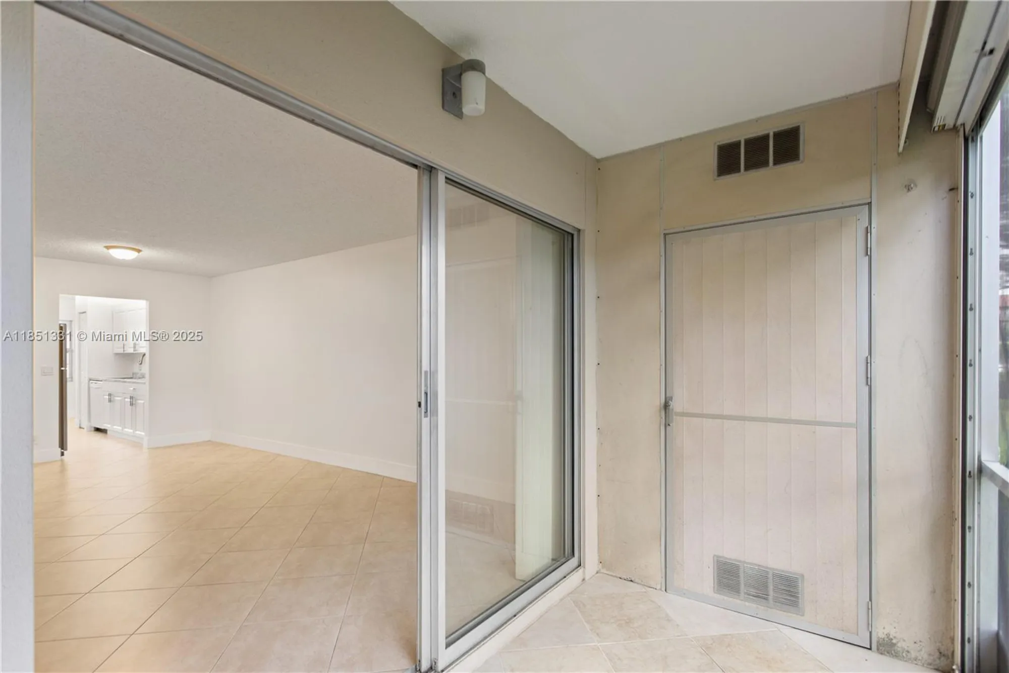 Property Slideshow image 44 of 56 | 1400 sw 124th ter 109q, Pembroke Pines, FL, 33027