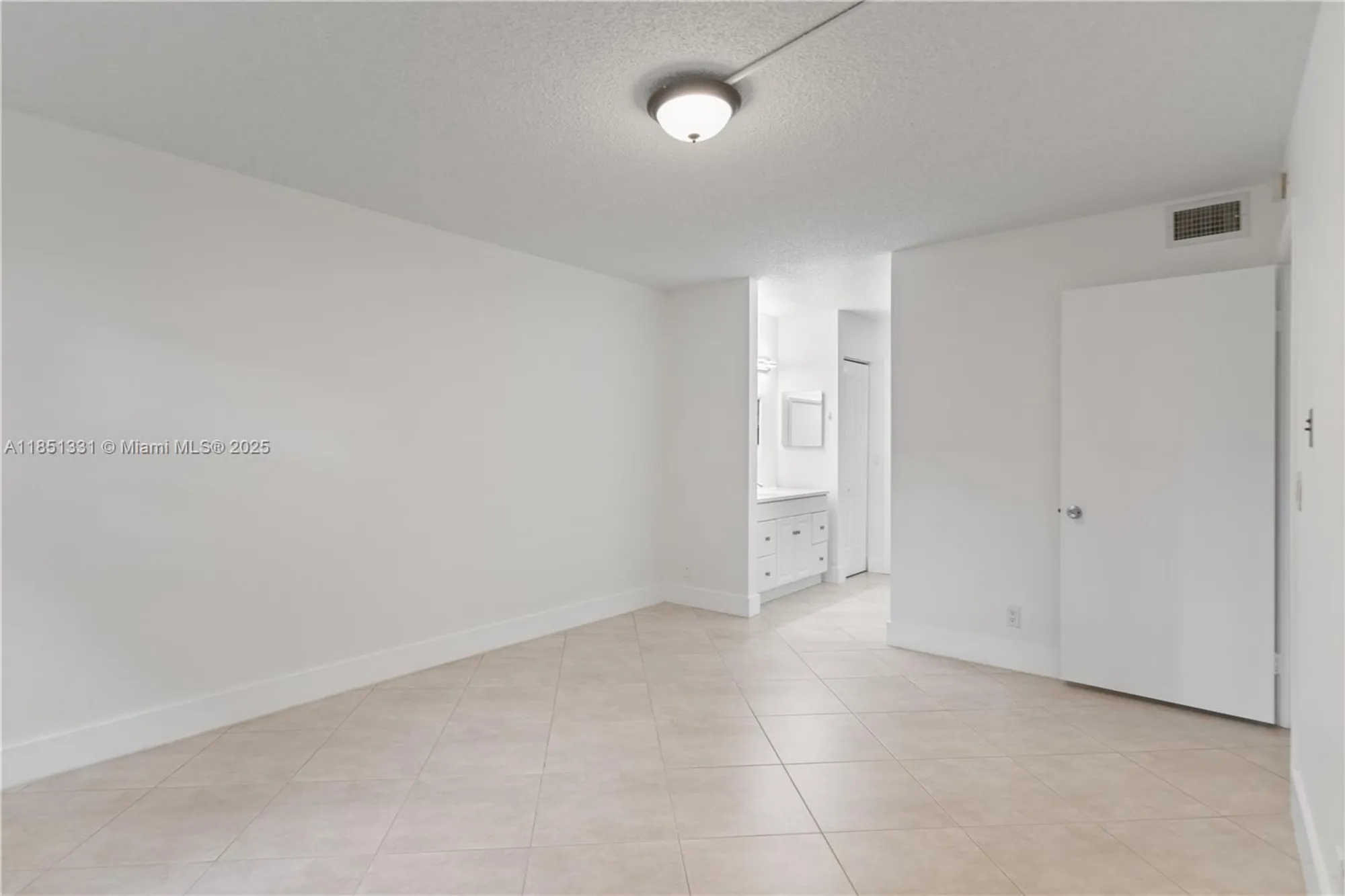 Property Slideshow image 49 of 56 | 1400 sw 124th ter 109q, Pembroke Pines, FL, 33027