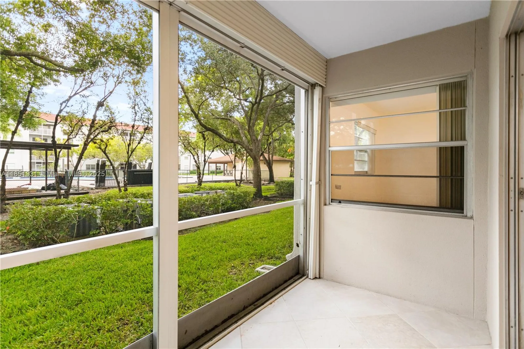 Property Slideshow image 42 of 56 | 1400 sw 124th ter 109q, Pembroke Pines, FL, 33027