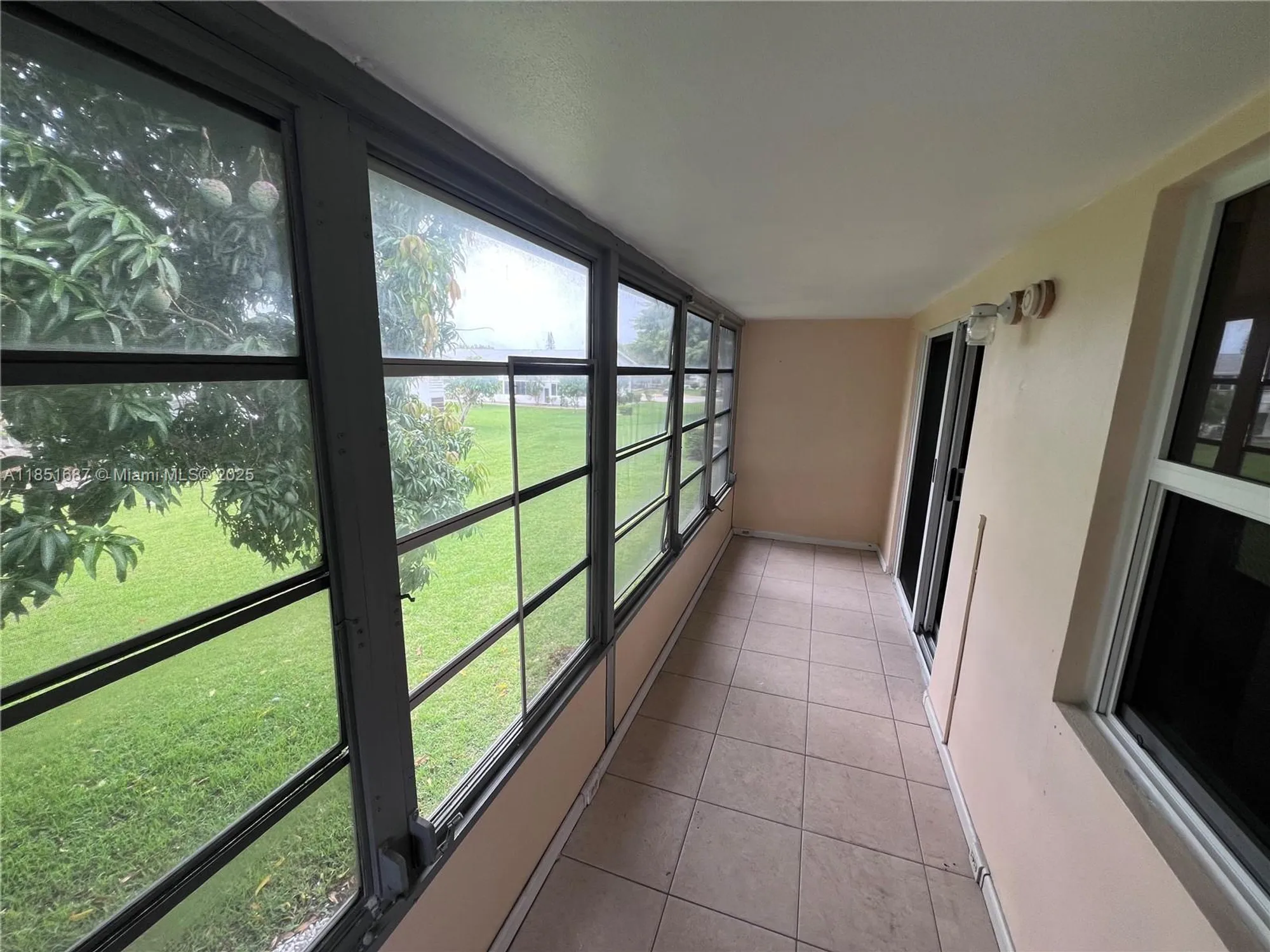 Property Slideshow image 10 of 12 | 240 northampton l # 240, West Palm Beach, FL, 33417
