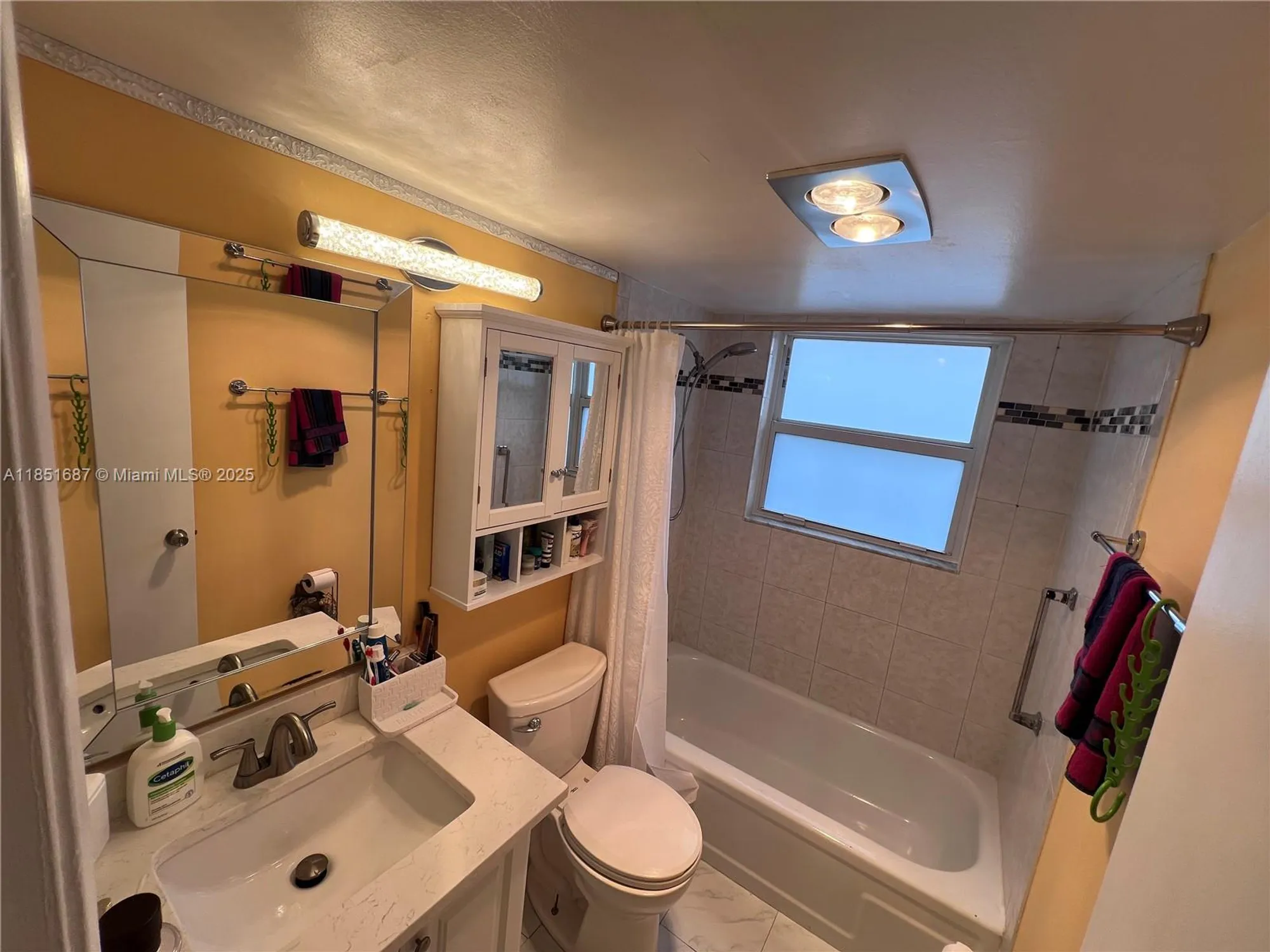 Property Slideshow image 9 of 12 | 240 northampton l # 240, West Palm Beach, FL, 33417