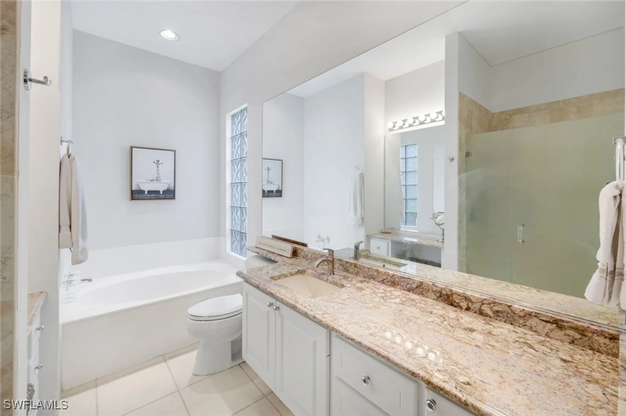 Property Slideshow image 16 of 25 | 4772 martinique way, Naples, FL, 34119