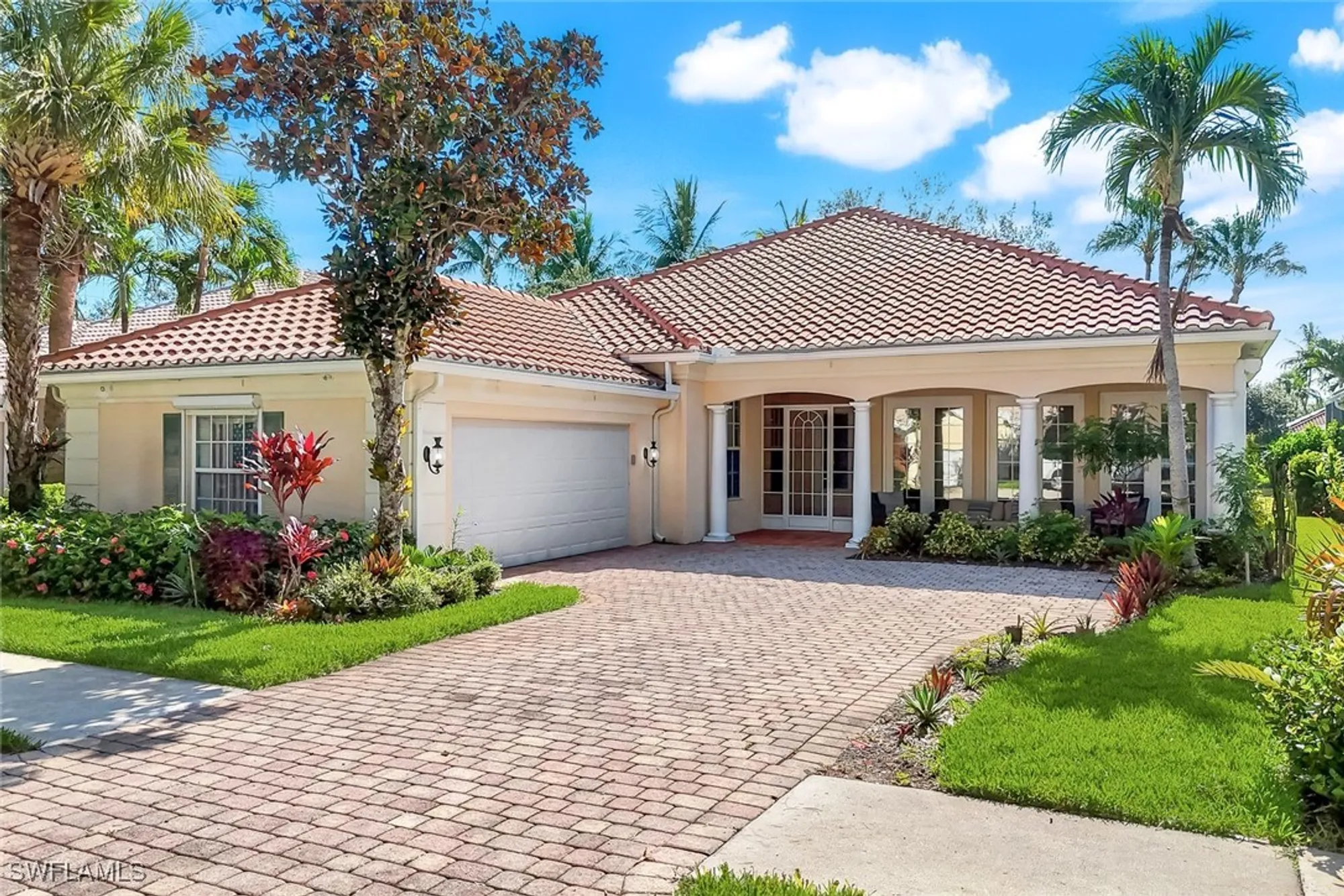 Property Slideshow image 1 of 25 | 4772 martinique way, Naples, FL, 34119