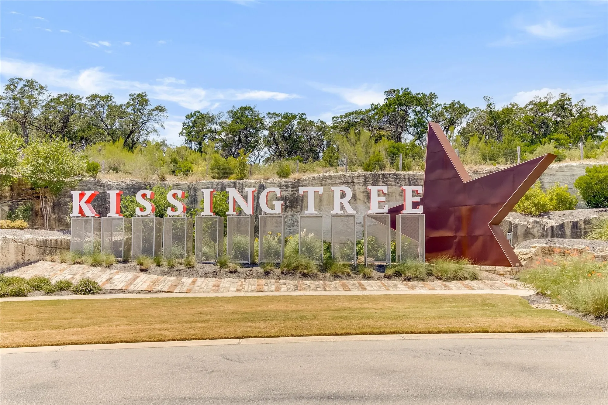 Property Slideshow image 17 of 23 | 128 stewart dr unit 101, San Marcos, TX, 78666