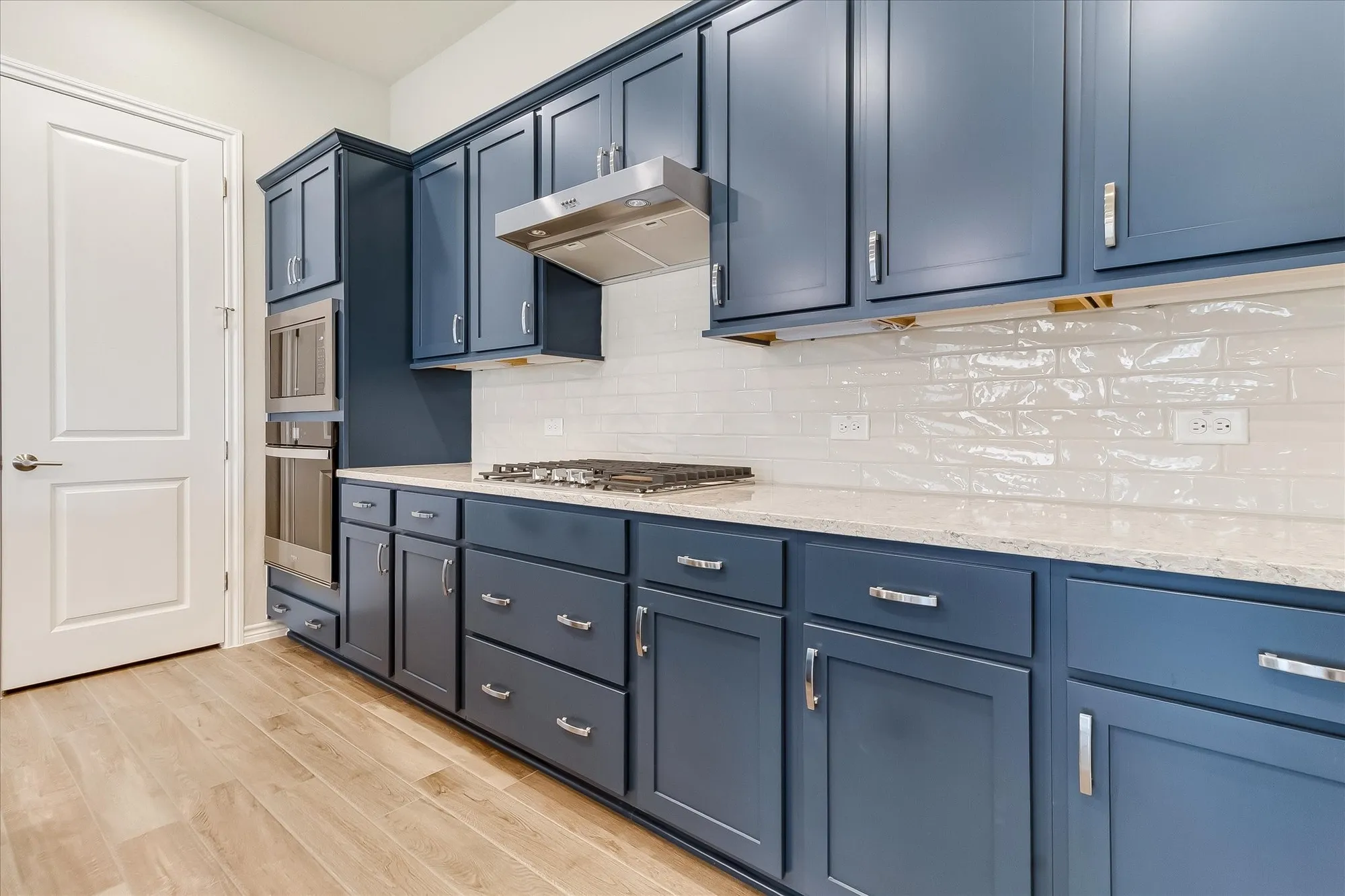 Property Slideshow image 6 of 23 | 128 stewart dr unit 101, San Marcos, TX, 78666