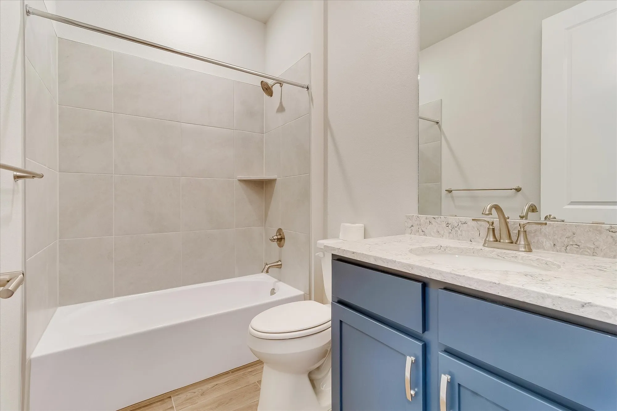 Property Slideshow image 7 of 23 | 128 stewart dr unit 101, San Marcos, TX, 78666