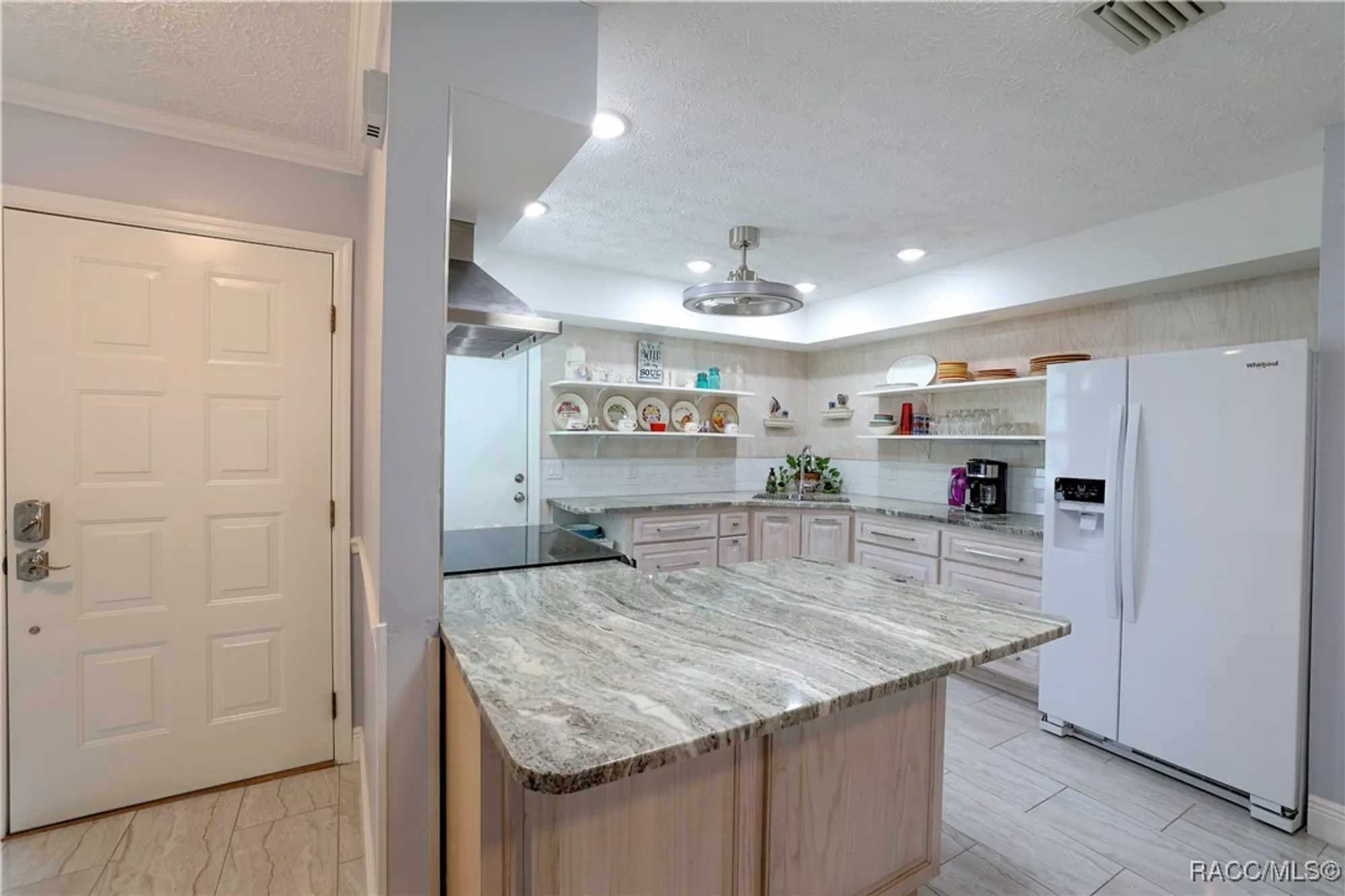 Property Slideshow image 16 of 58 | 802 windermere blvd, Inverness, FL, 34453