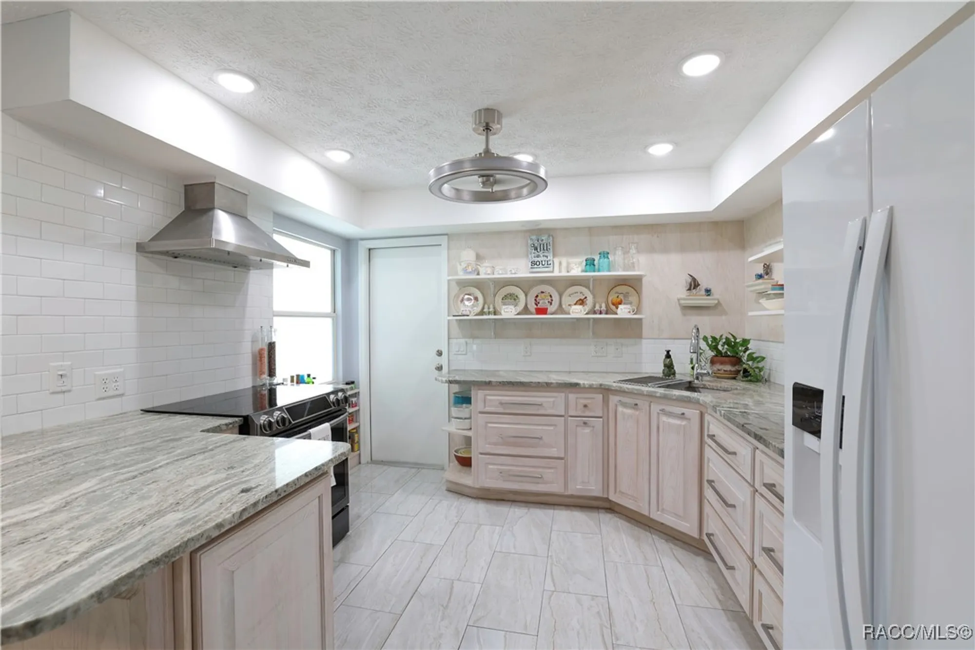 Property Slideshow image 13 of 58 | 802 windermere blvd, Inverness, FL, 34453