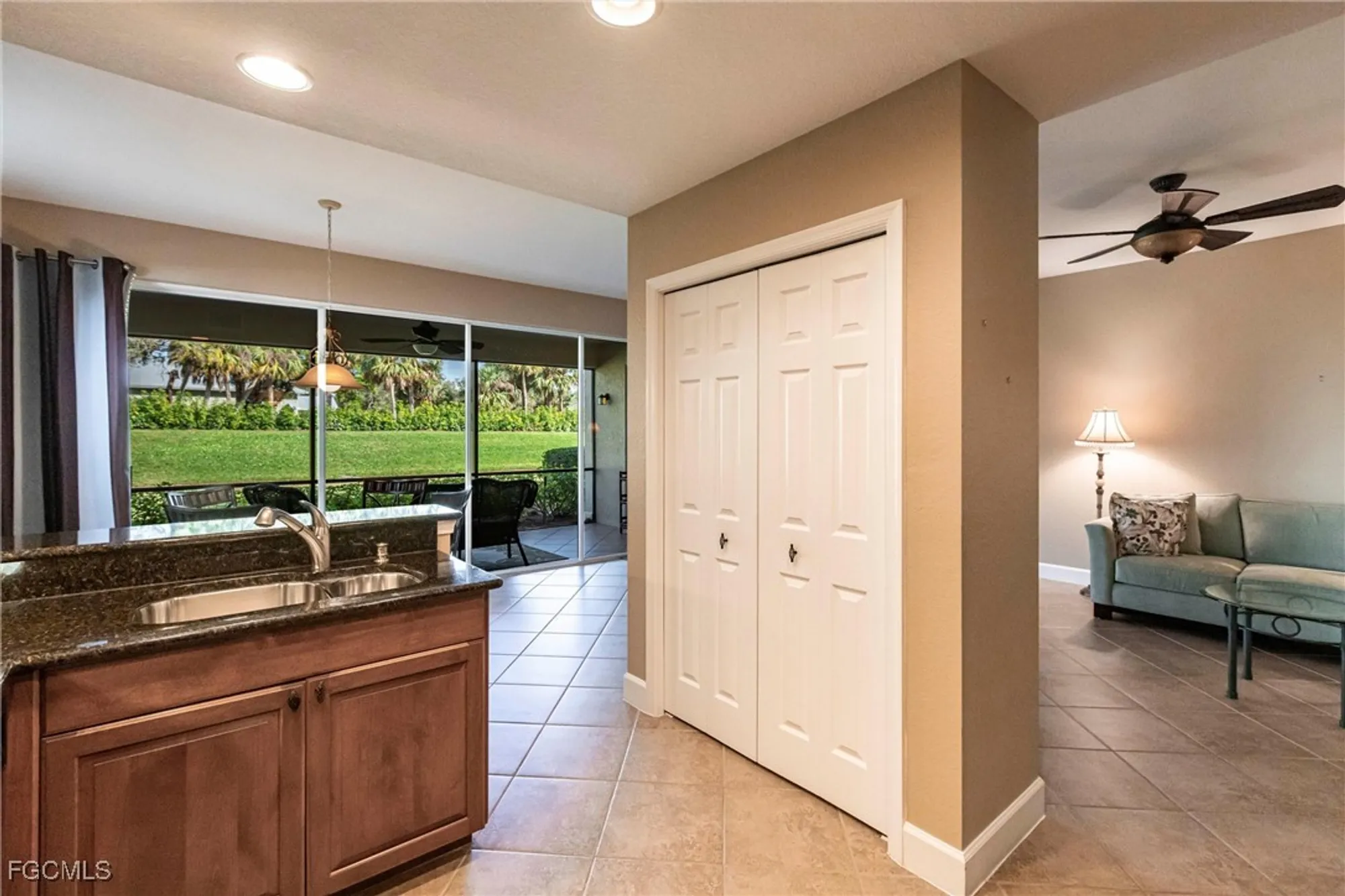 Property Slideshow image 13 of 50 | 13091 pebblebrook point cir 101, Fort Myers, FL, 33905