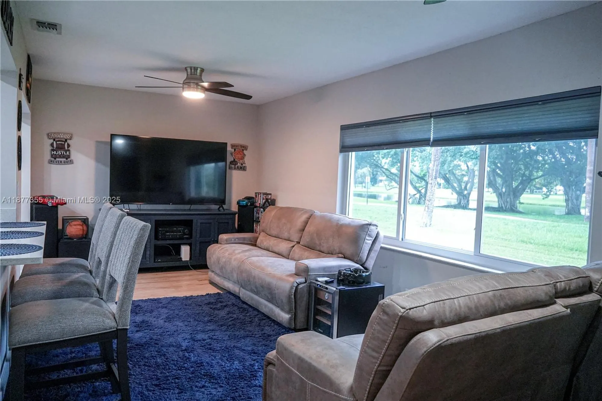 Property Slideshow image 10 of 26 | 4401 nw 45th st, Tamarac, FL, 33319