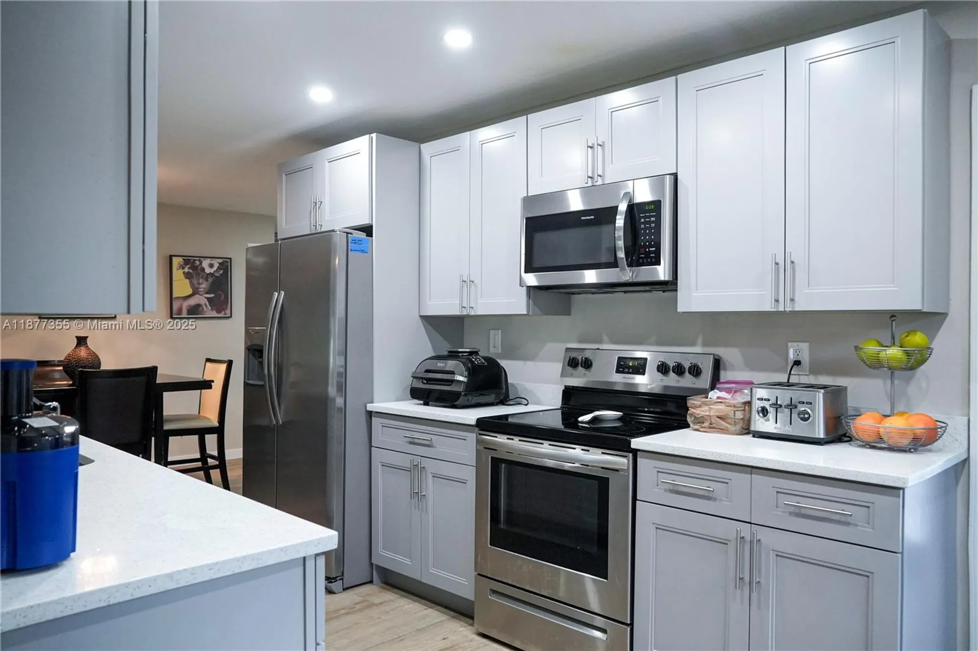 Property Slideshow image 6 of 26 | 4401 nw 45th st, Tamarac, FL, 33319