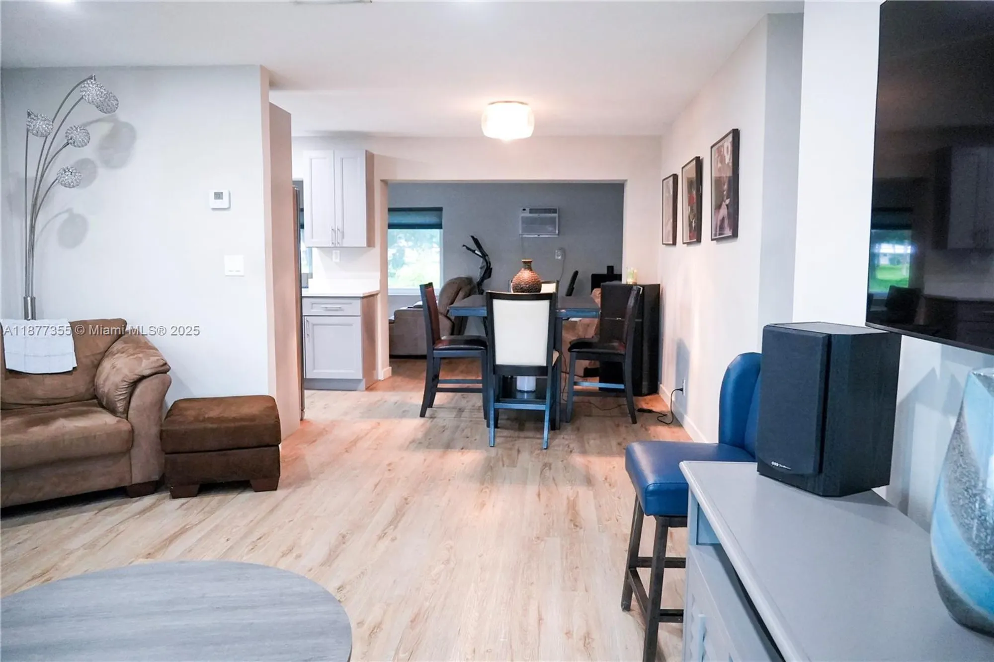 Property Slideshow image 9 of 26 | 4401 nw 45th st, Tamarac, FL, 33319