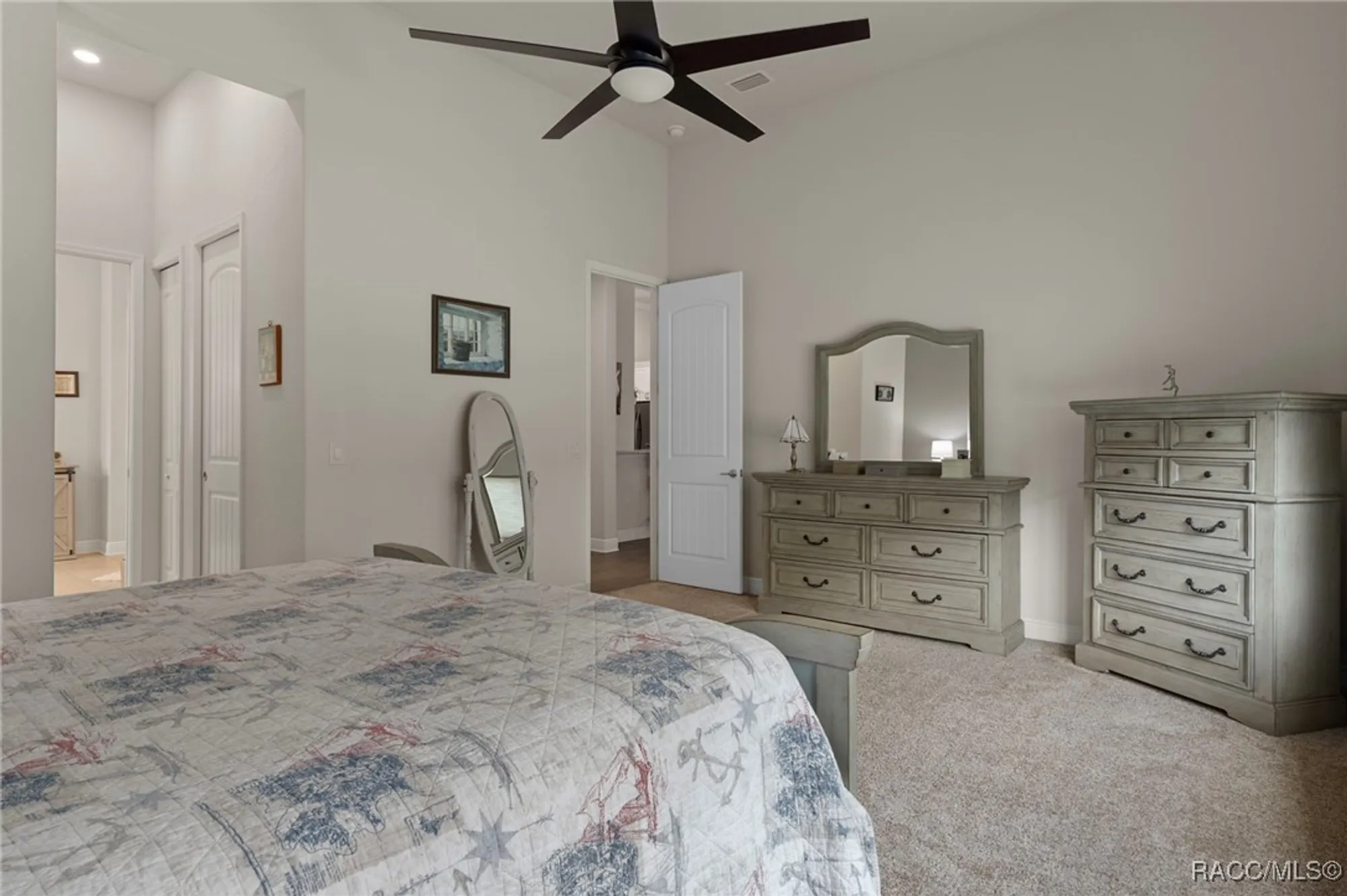 Property Slideshow image 32 of 90 | 1077 n hunt club dr, Hernando, FL, 34442