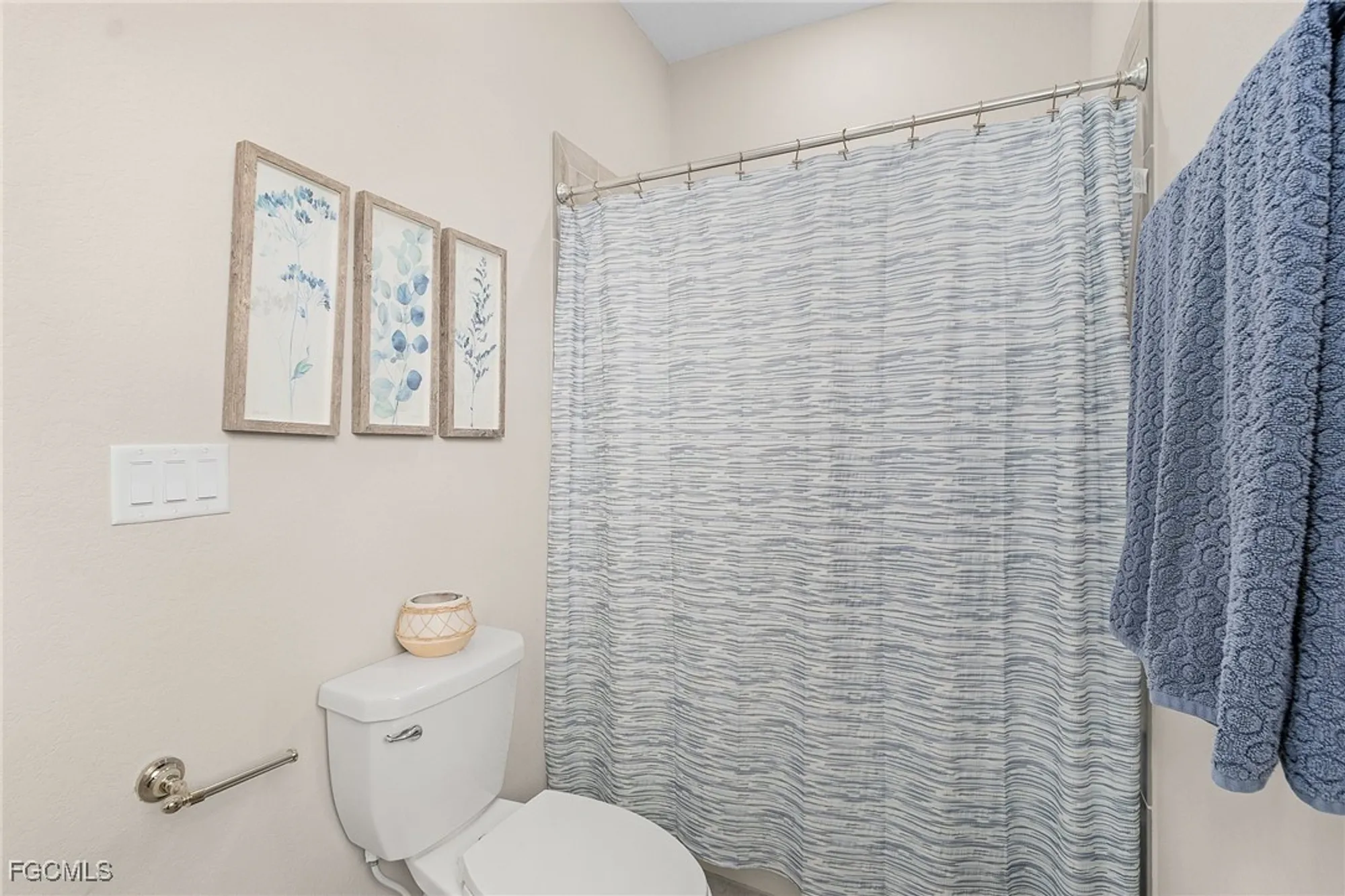 Property Slideshow image 12 of 43 | 19424 elston way, Estero, FL, 33928