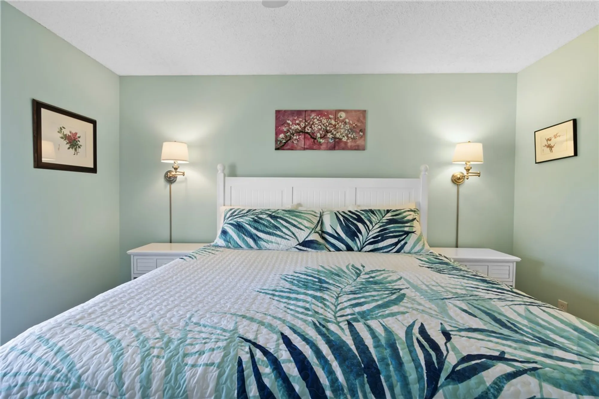 Property Slideshow image 14 of 34 | 1 plantation dr 203, Vero Beach, FL, 32966
