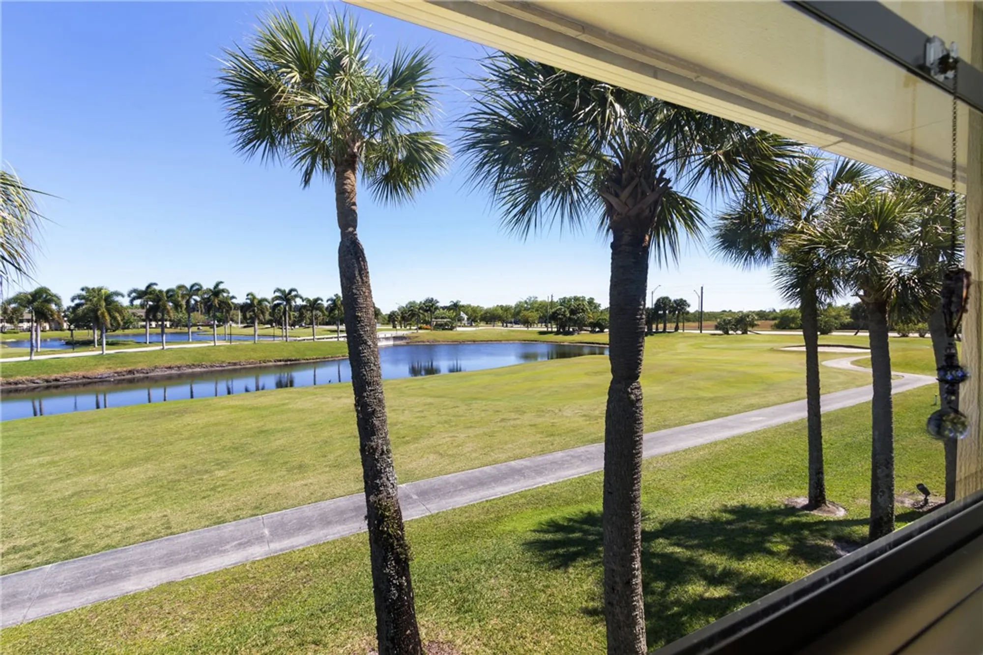 Property Slideshow image 13 of 34 | 1 plantation dr 203, Vero Beach, FL, 32966