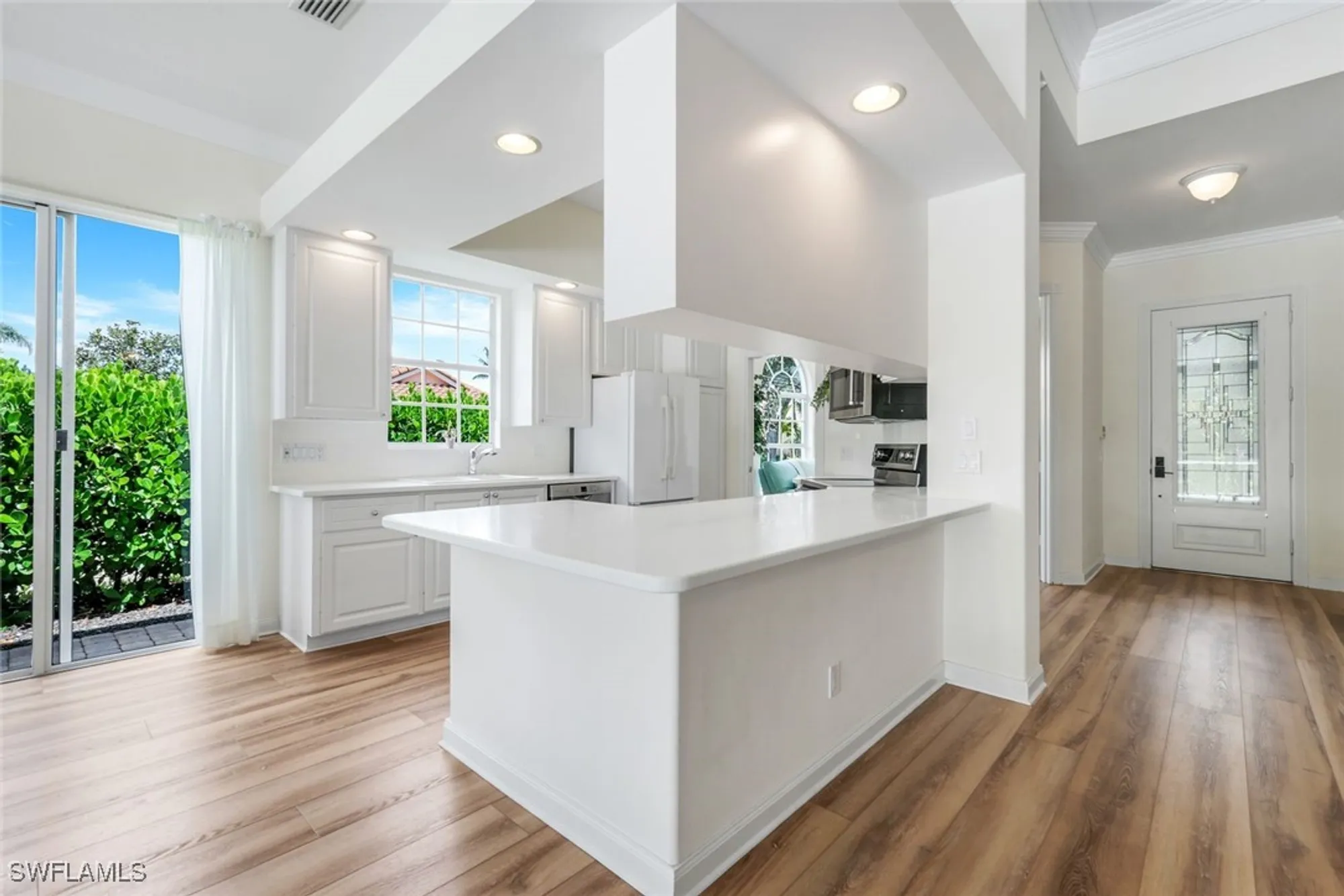 Property Slideshow image 15 of 50 | 2984 gilford way, Naples, FL, 34119