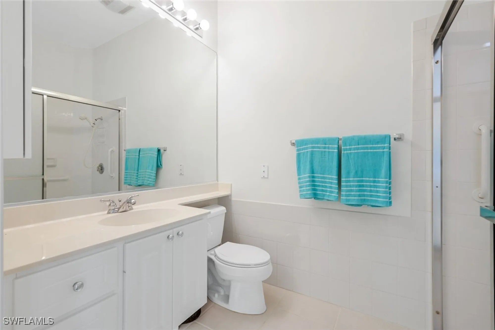 Property Slideshow image 25 of 50 | 2984 gilford way, Naples, FL, 34119