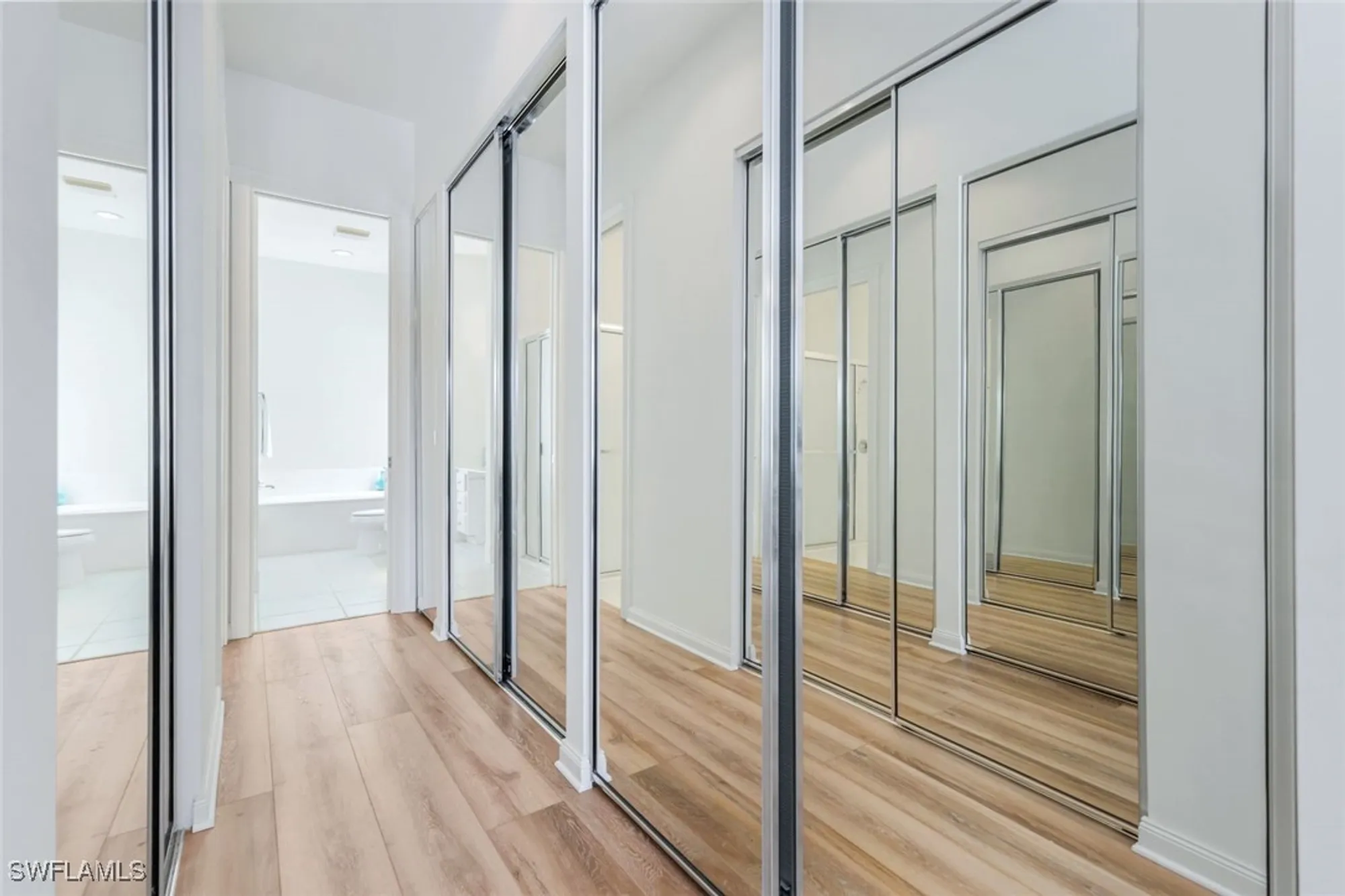 Property Slideshow image 20 of 50 | 2984 gilford way, Naples, FL, 34119