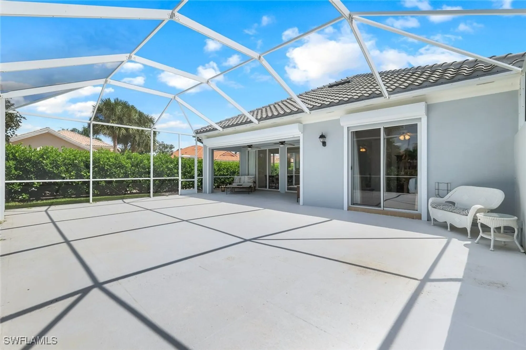 Property Slideshow image 31 of 50 | 2984 gilford way, Naples, FL, 34119