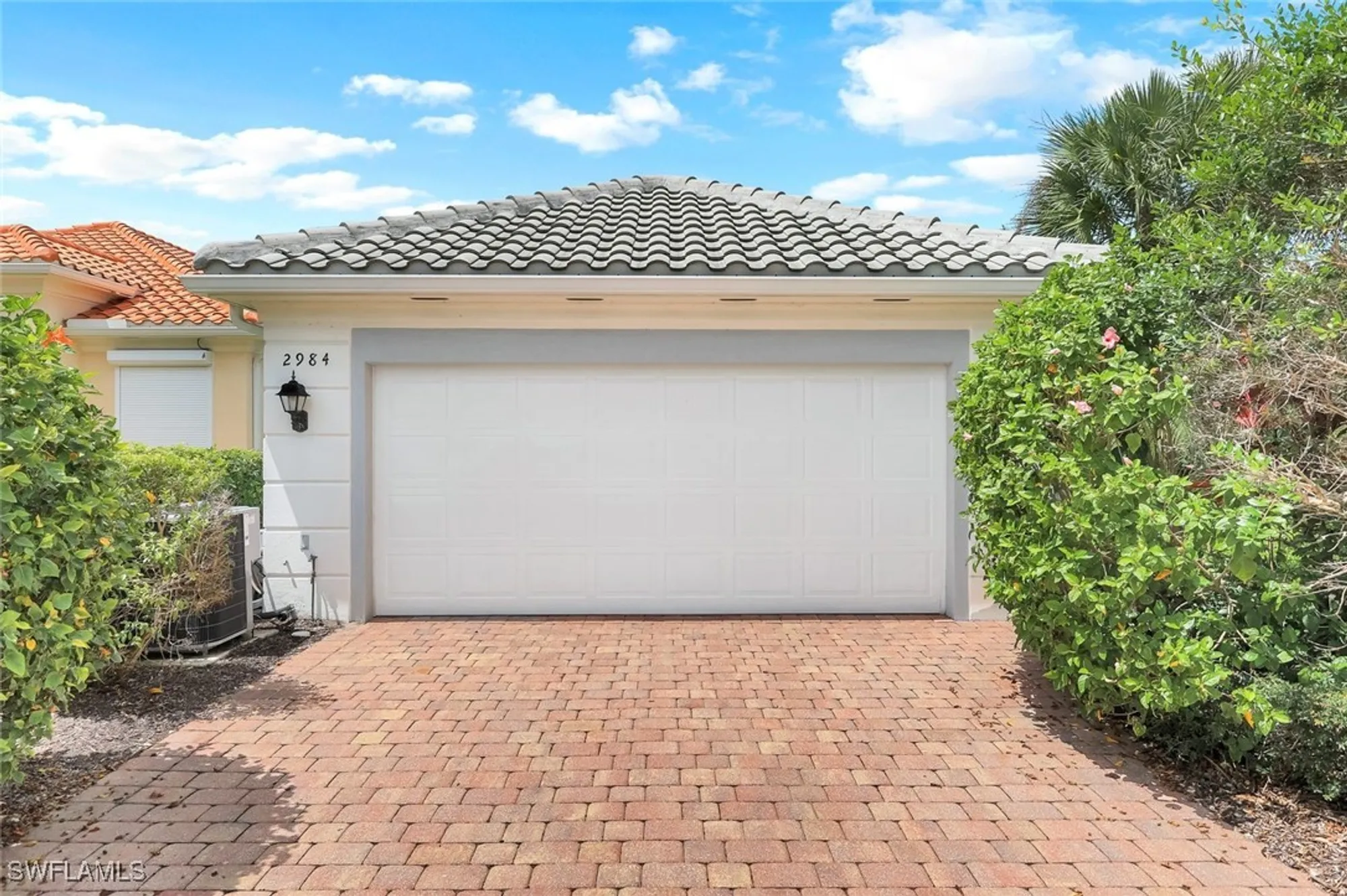 Property Slideshow image 5 of 50 | 2984 gilford way, Naples, FL, 34119