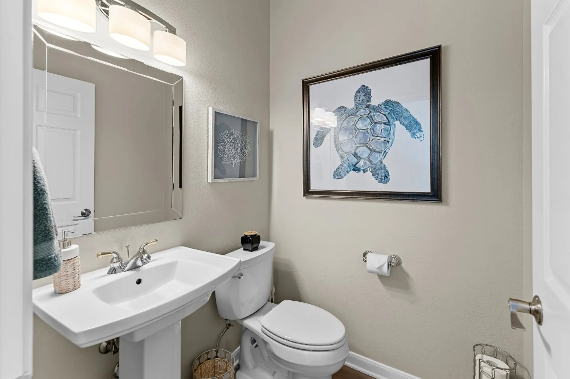 Property Slideshow image 14 of 39 | 103 trail rider way, Georgetown, TX, 78633