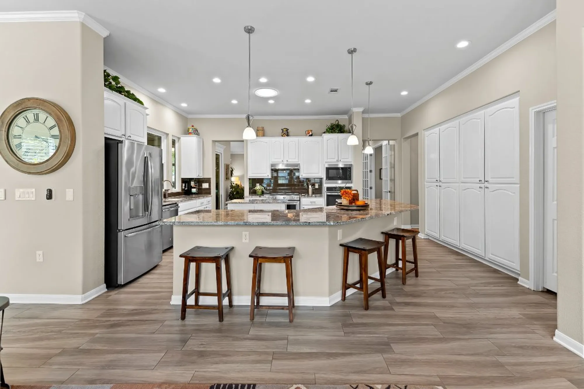 Property Slideshow image 20 of 39 | 103 trail rider way, Georgetown, TX, 78633