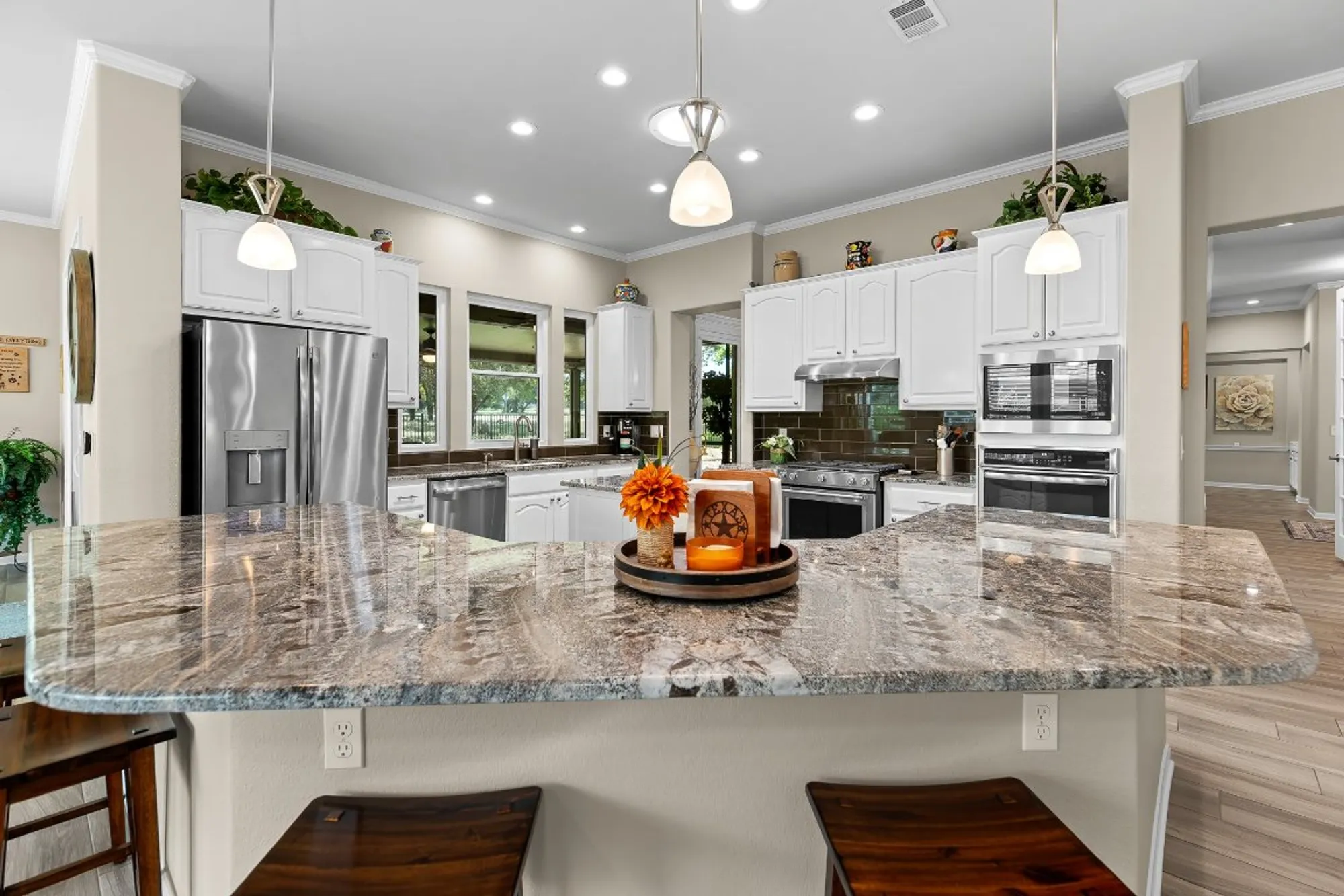 Property Slideshow image 21 of 39 | 103 trail rider way, Georgetown, TX, 78633