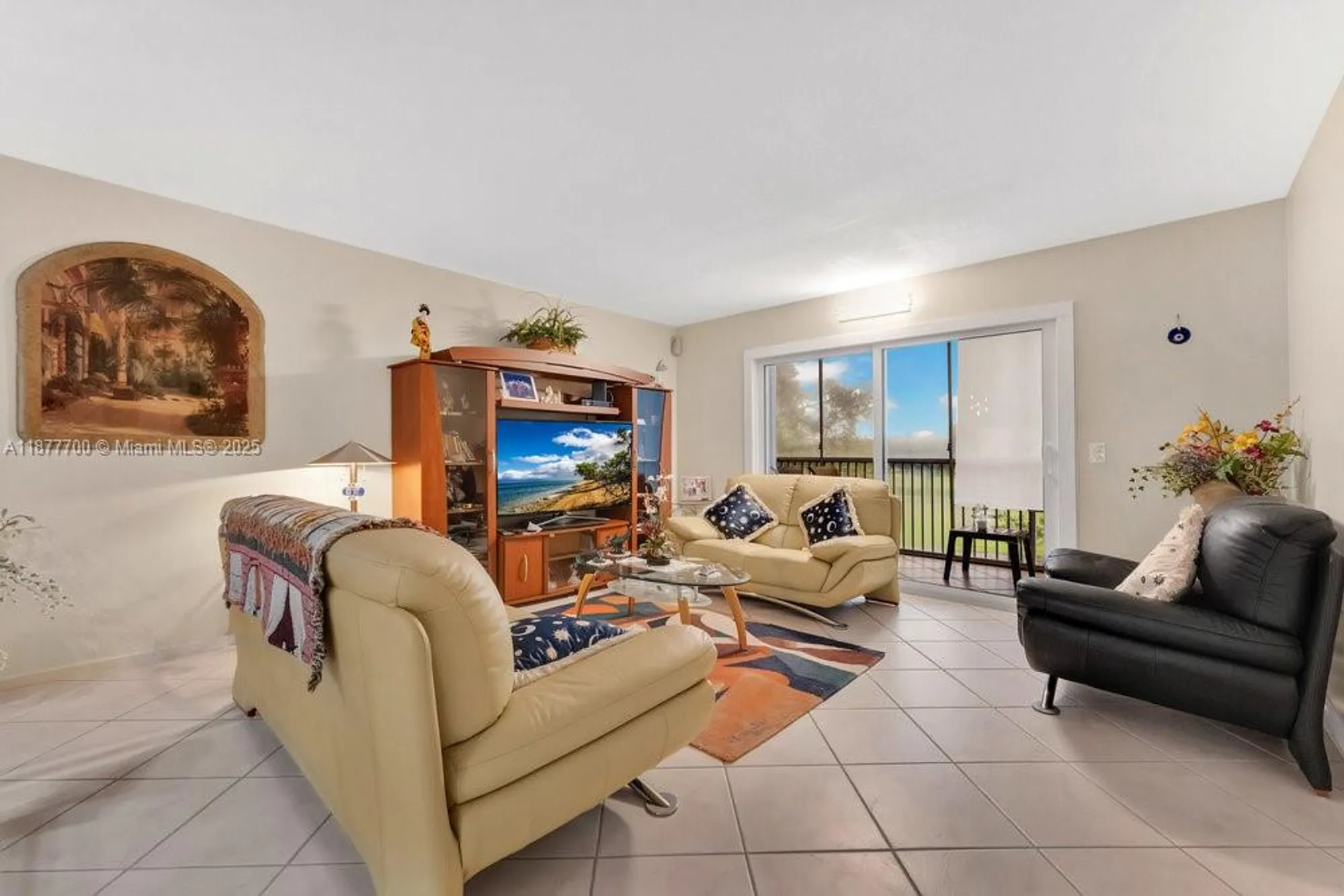 Property Slideshow image 3 of 25 | 1101 sw 128th ter 309c, Pembroke Pines, FL, 33027