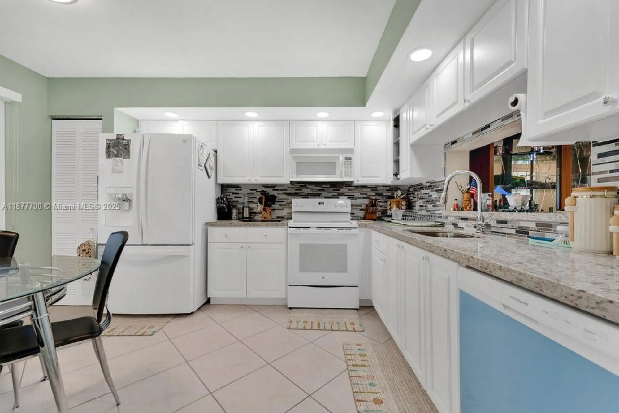 Property Slideshow image 6 of 25 | 1101 sw 128th ter 309c, Pembroke Pines, FL, 33027