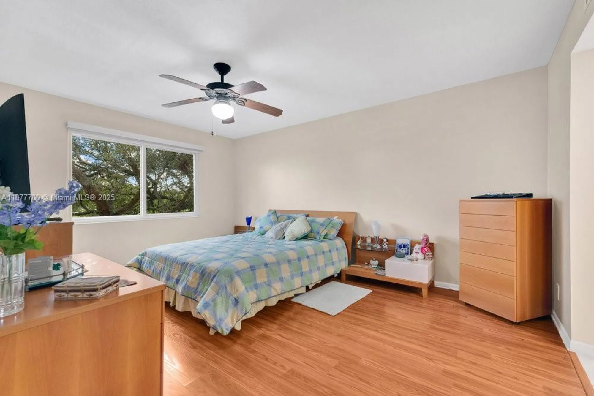 Property Slideshow image 9 of 25 | 1101 sw 128th ter 309c, Pembroke Pines, FL, 33027