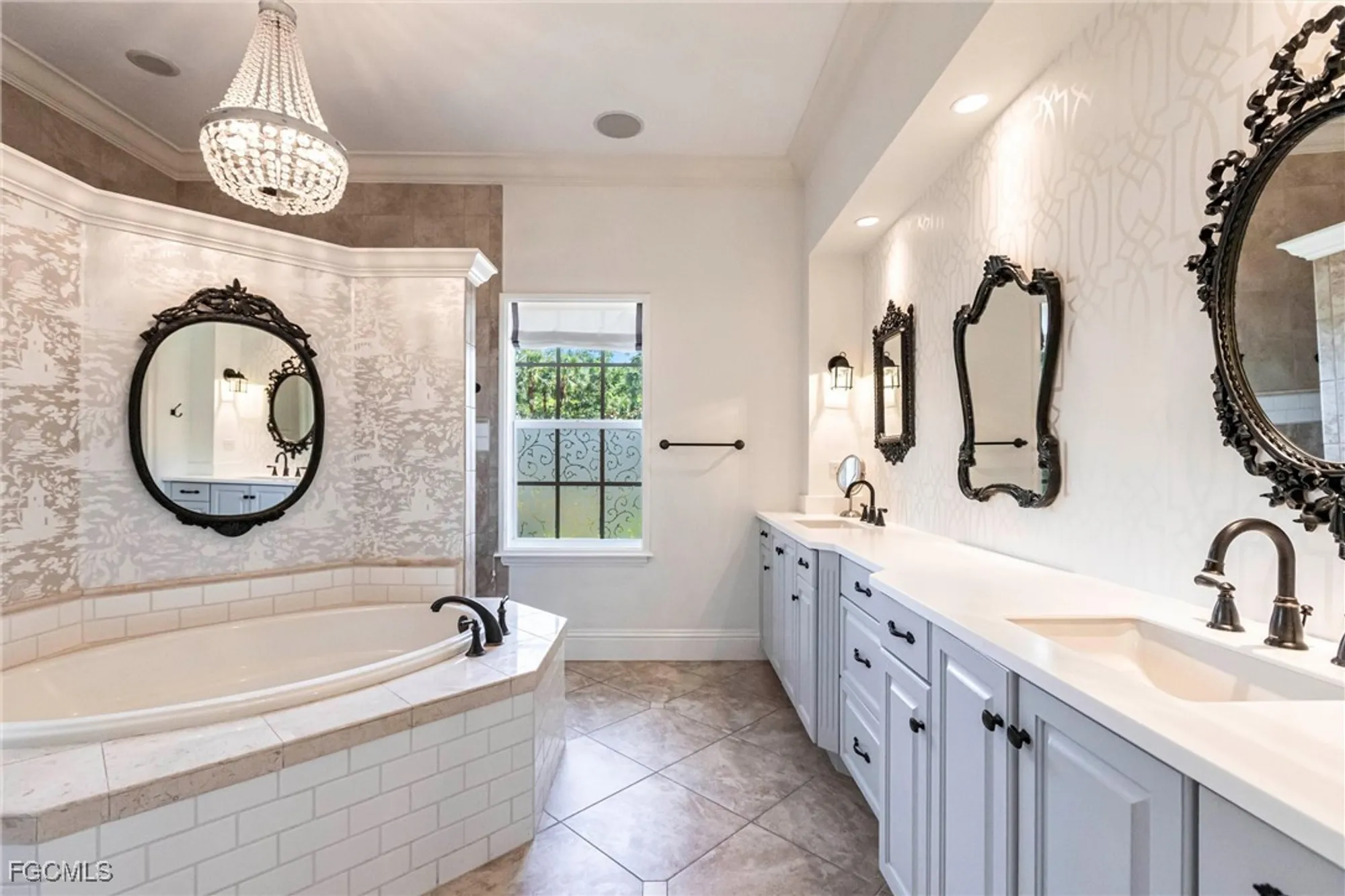 Property Slideshow image 22 of 50 | 3841 river point dr, Fort Myers, FL, 33905