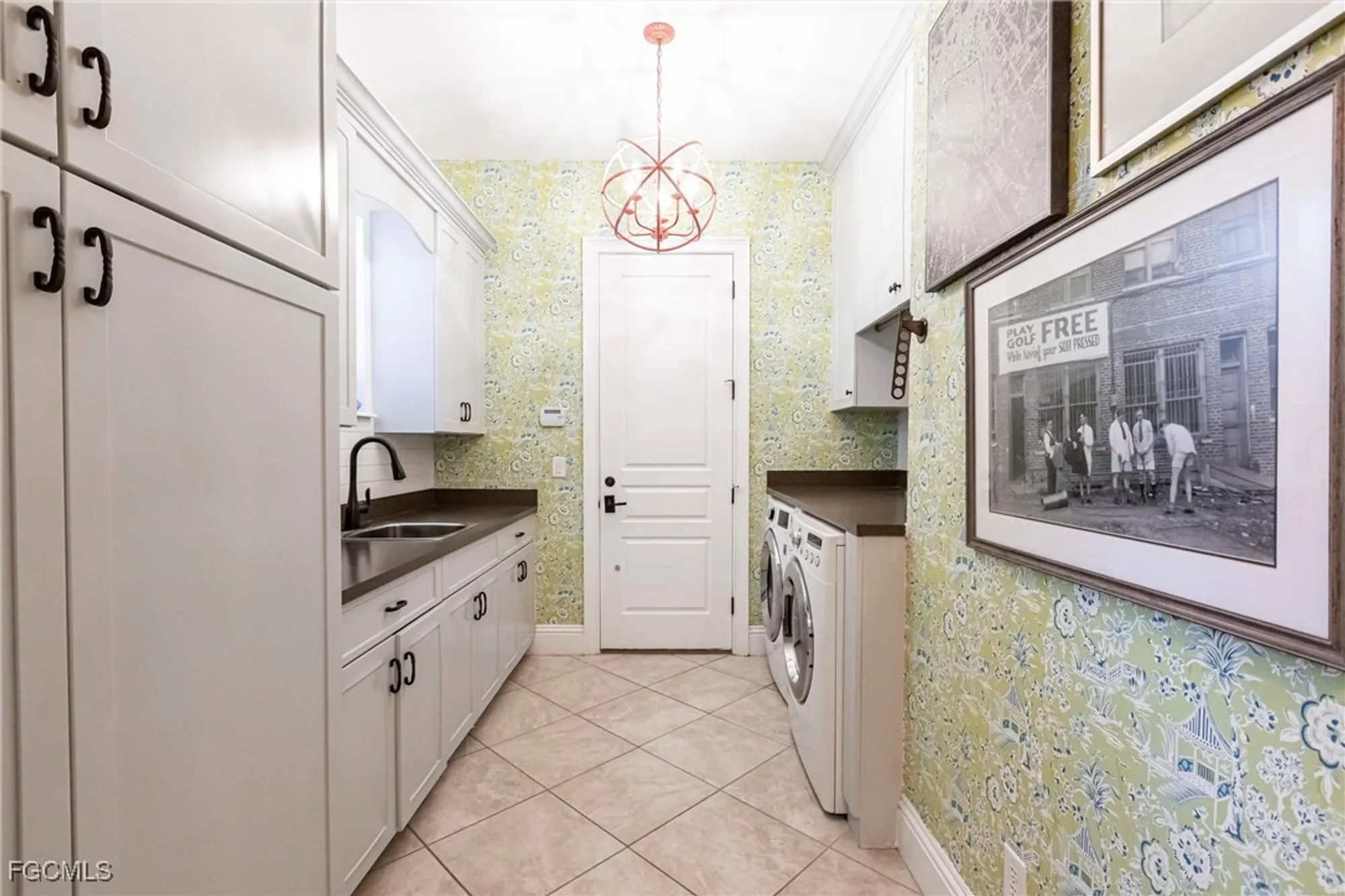 Property Slideshow image 36 of 50 | 3841 river point dr, Fort Myers, FL, 33905