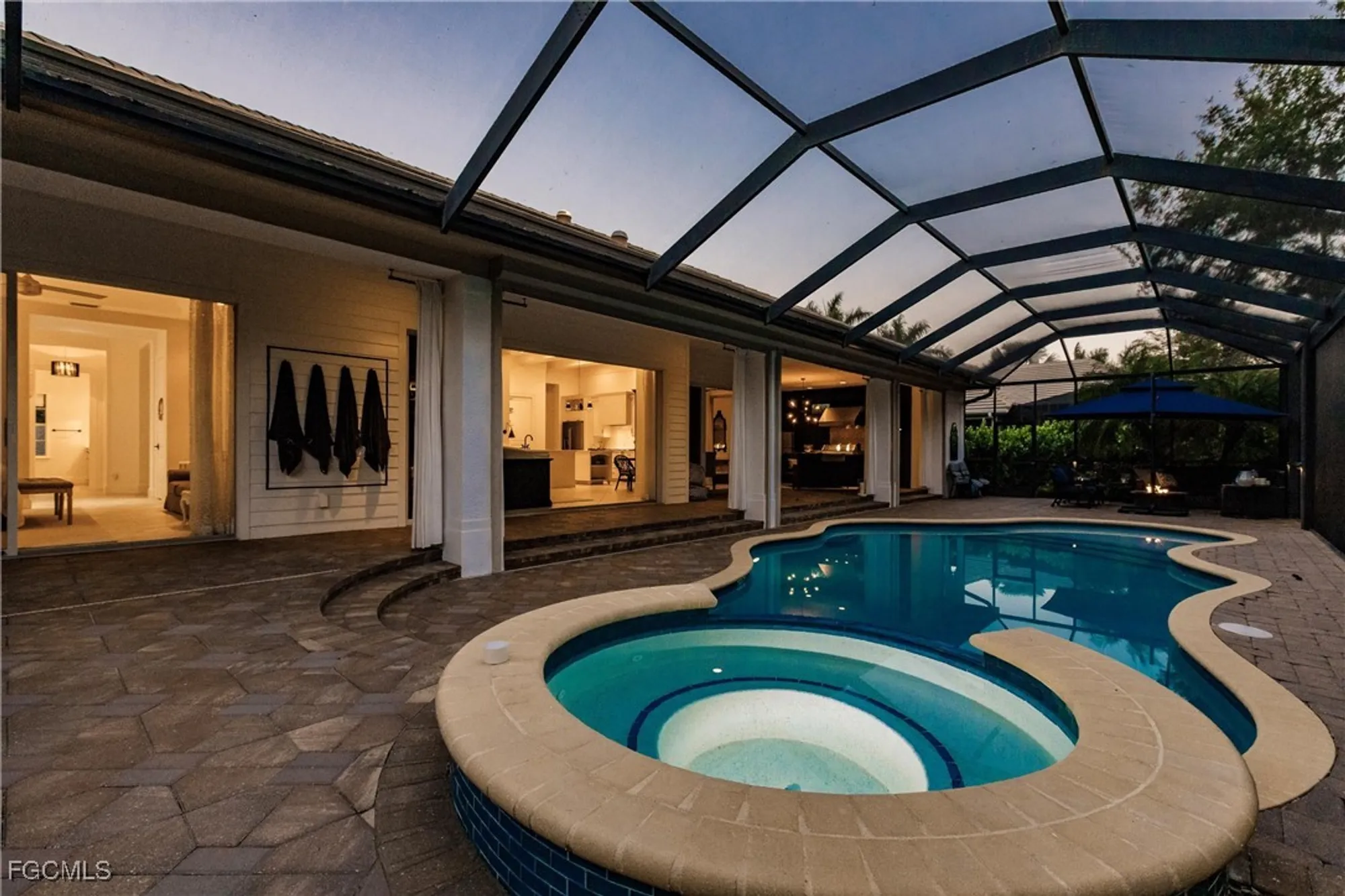 Property Slideshow image 47 of 50 | 3841 river point dr, Fort Myers, FL, 33905