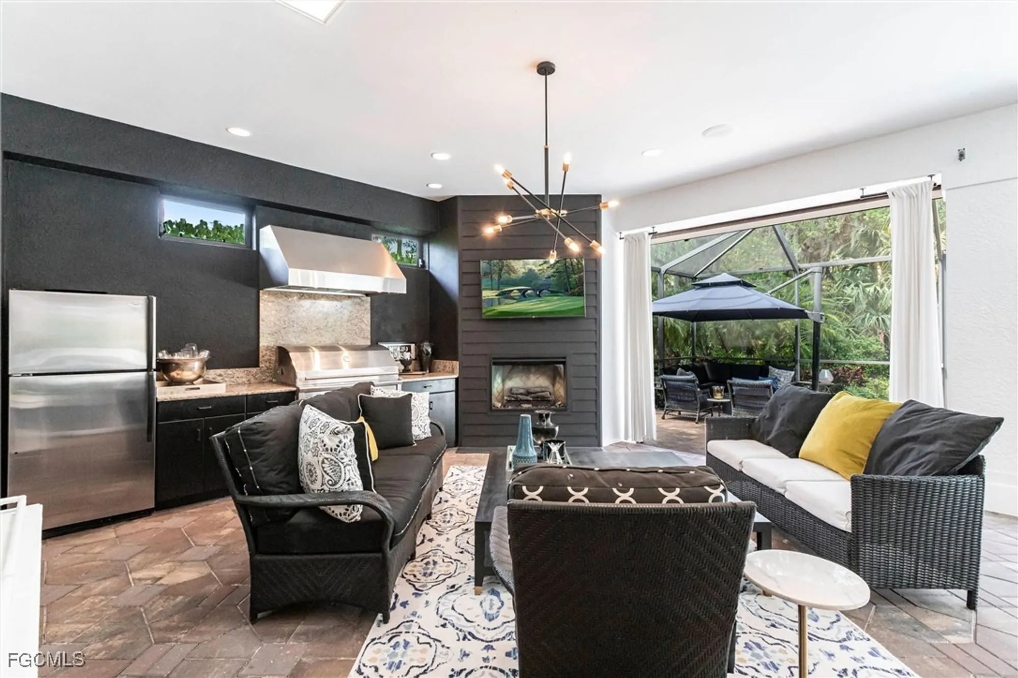 Property Slideshow image 41 of 50 | 3841 river point dr, Fort Myers, FL, 33905
