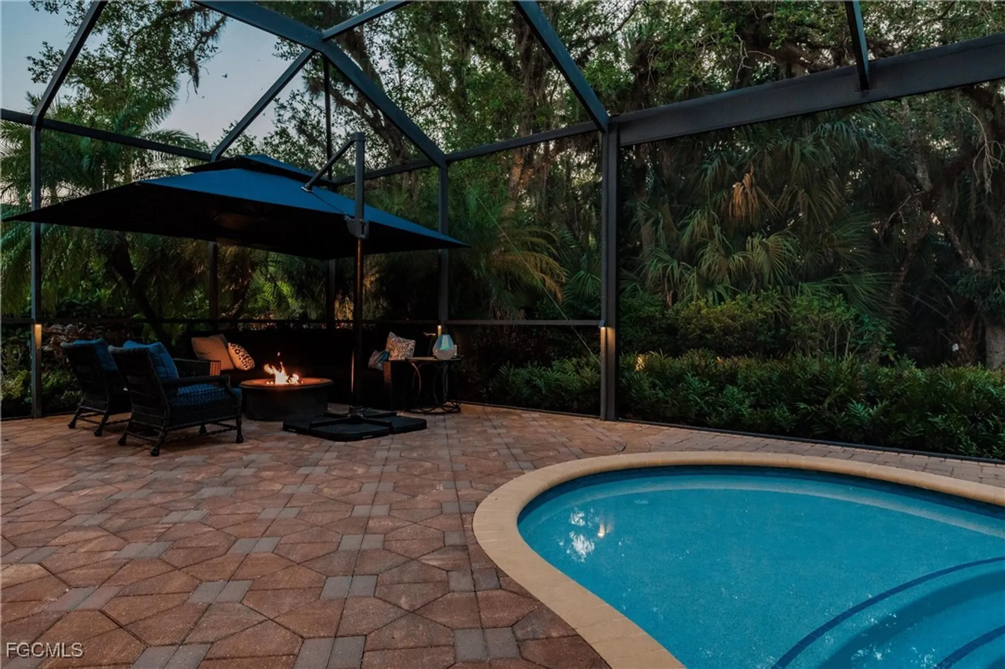 Property Slideshow image 43 of 50 | 3841 river point dr, Fort Myers, FL, 33905