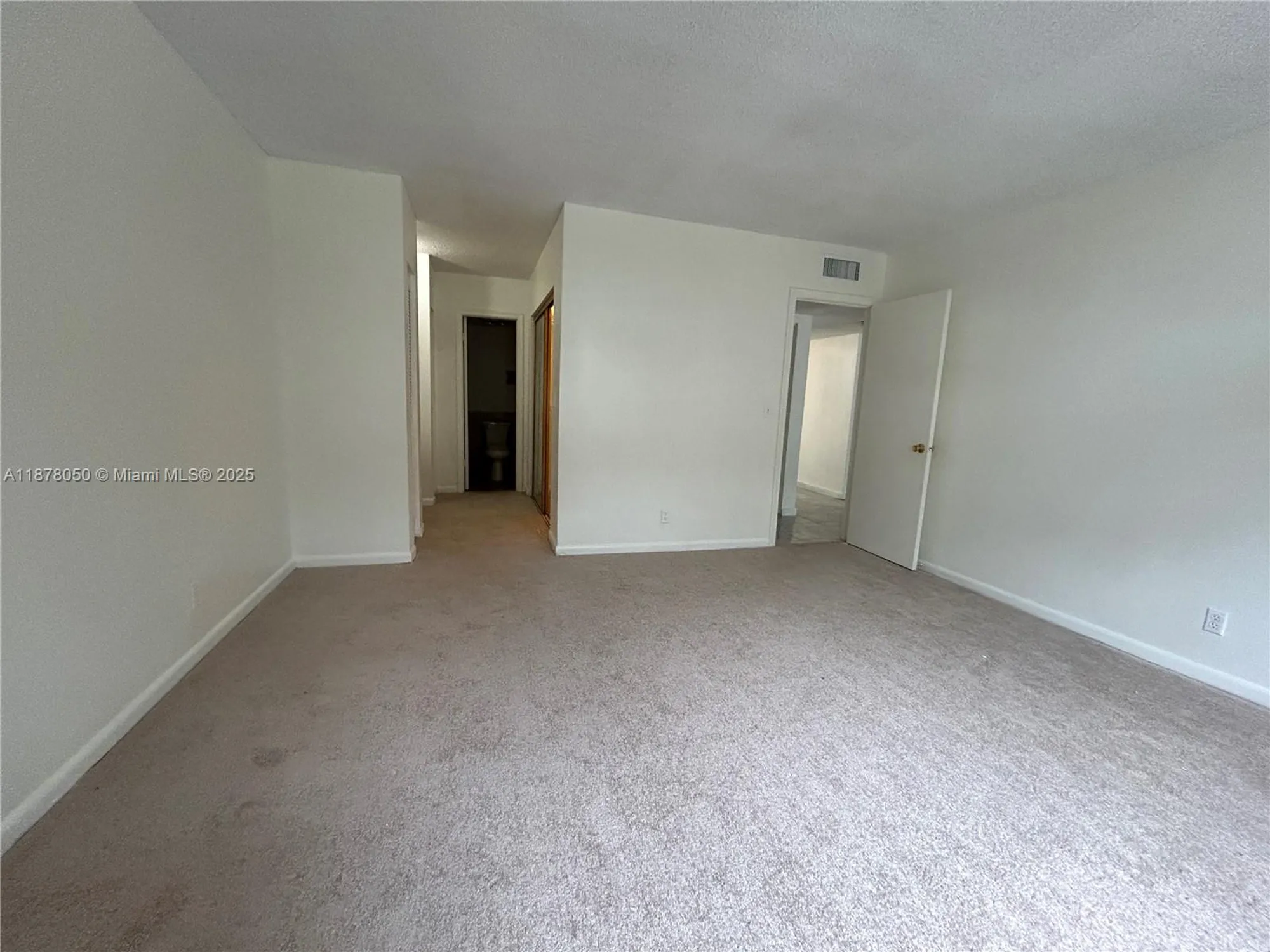 Property Slideshow image 10 of 17 | 2061 nw 47th ter 212, Lauderhill, FL, 33313