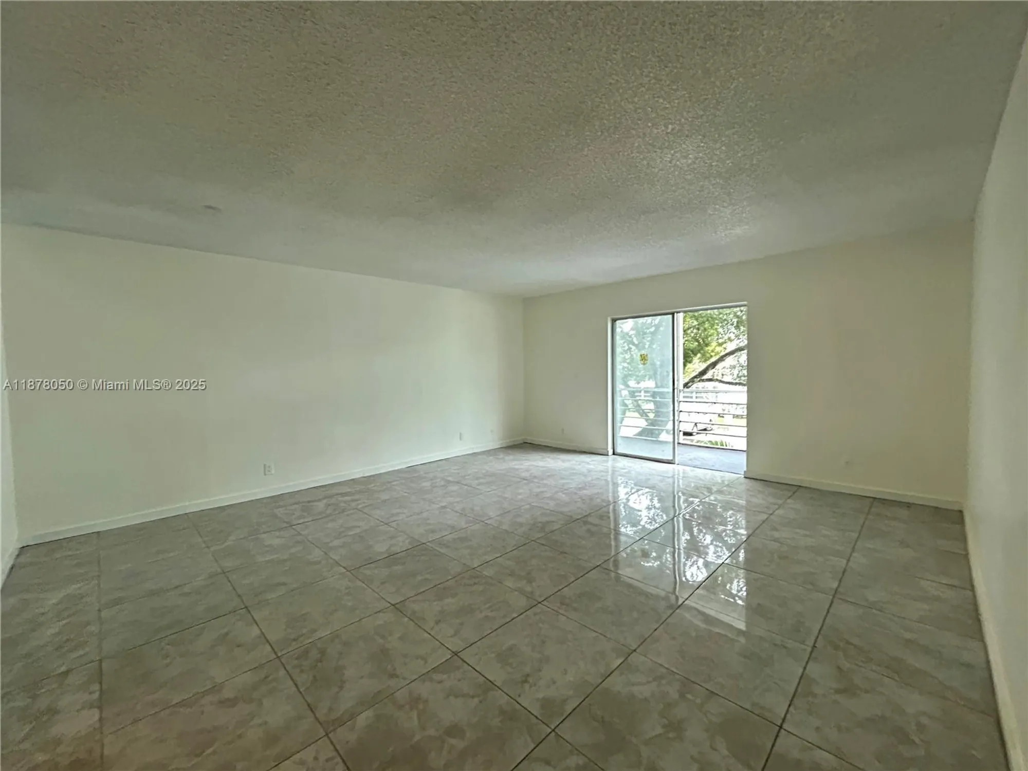 Property Slideshow image 6 of 17 | 2061 nw 47th ter 212, Lauderhill, FL, 33313