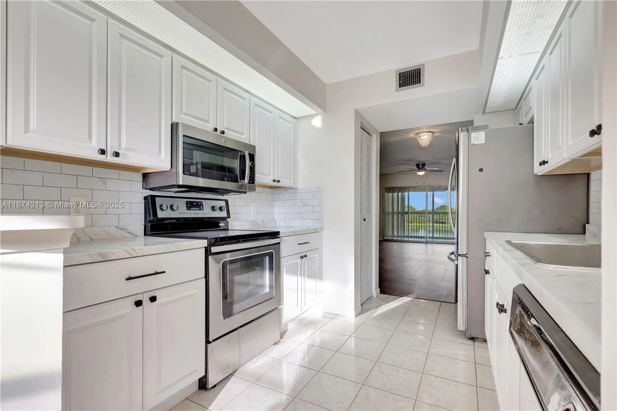 Property Slideshow image 10 of 40 | 13001 sw 11th ct a401, Pembroke Pines, FL, 33027