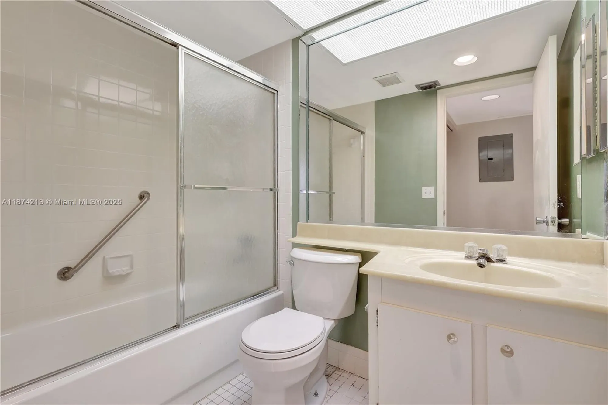 Property Slideshow image 28 of 40 | 13001 sw 11th ct a401, Pembroke Pines, FL, 33027