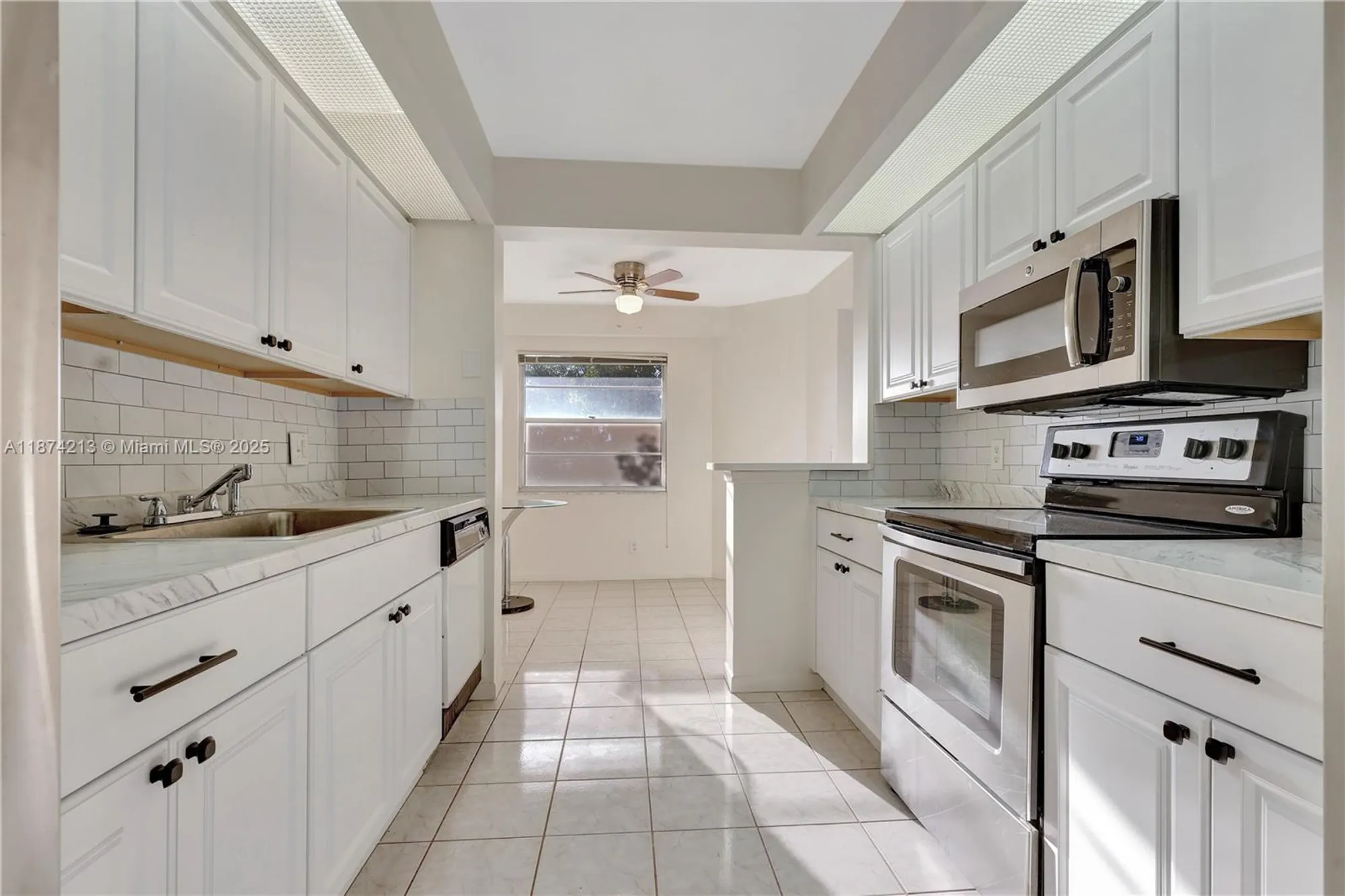 Property Slideshow image 4 of 40 | 13001 sw 11th ct a401, Pembroke Pines, FL, 33027
