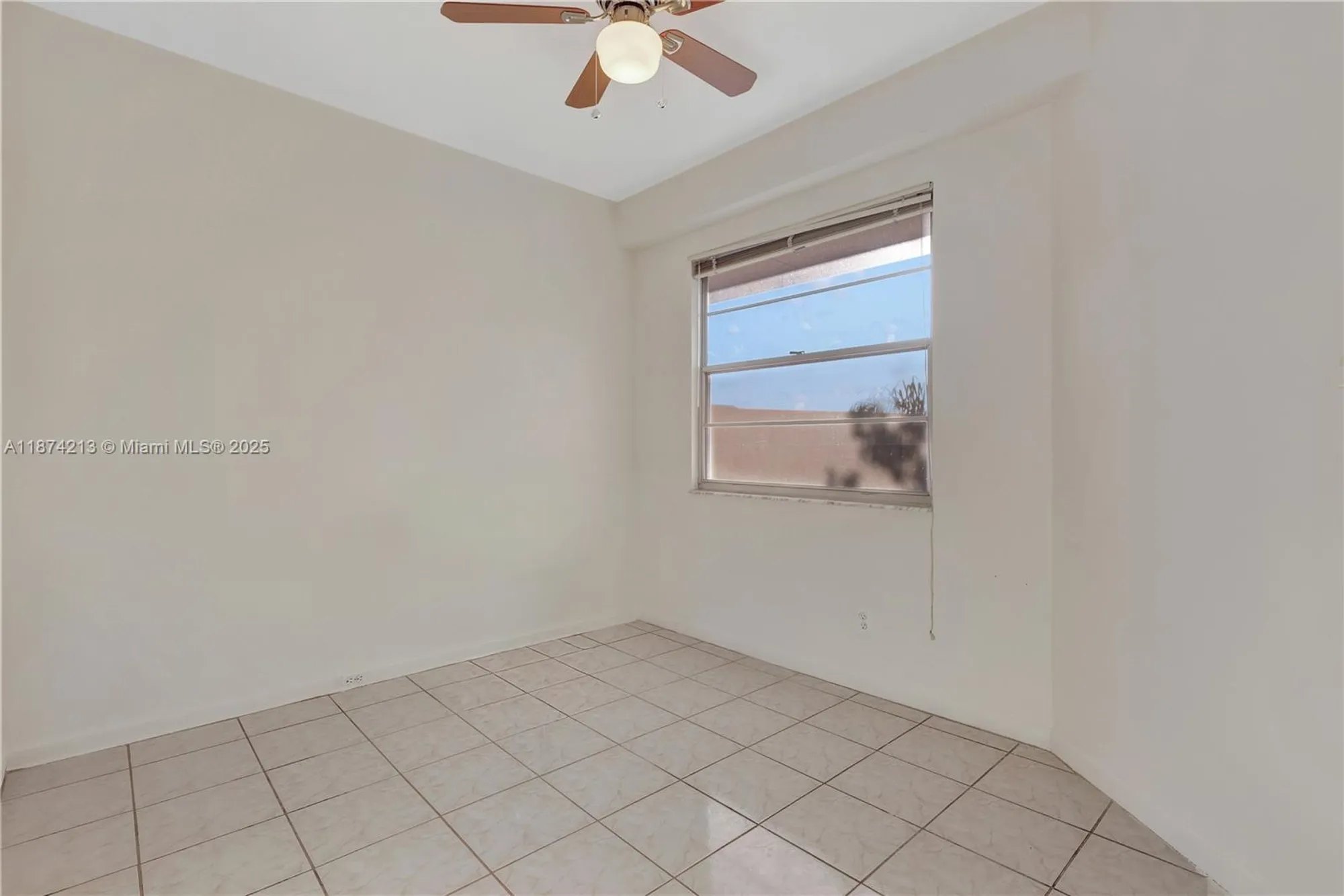 Property Slideshow image 7 of 40 | 13001 sw 11th ct a401, Pembroke Pines, FL, 33027